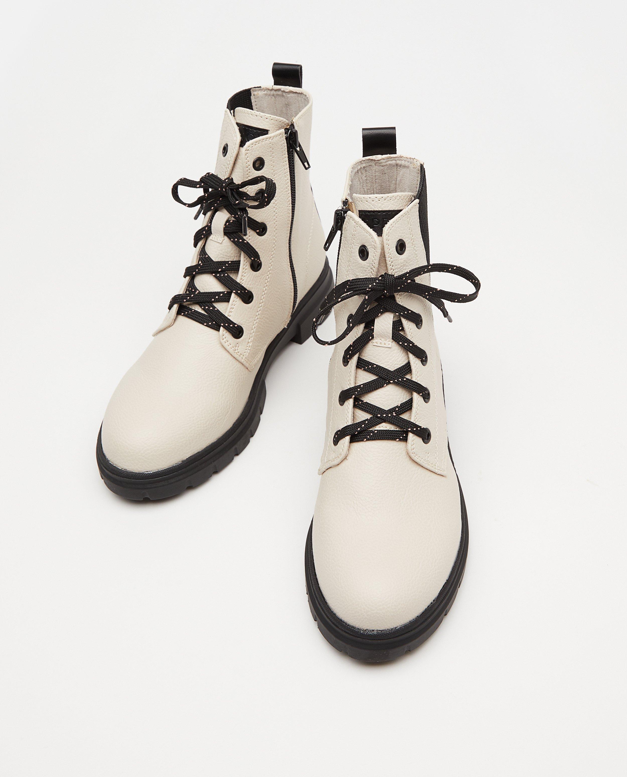Schoenen - Witte laarzen Sprox, maat 33-38