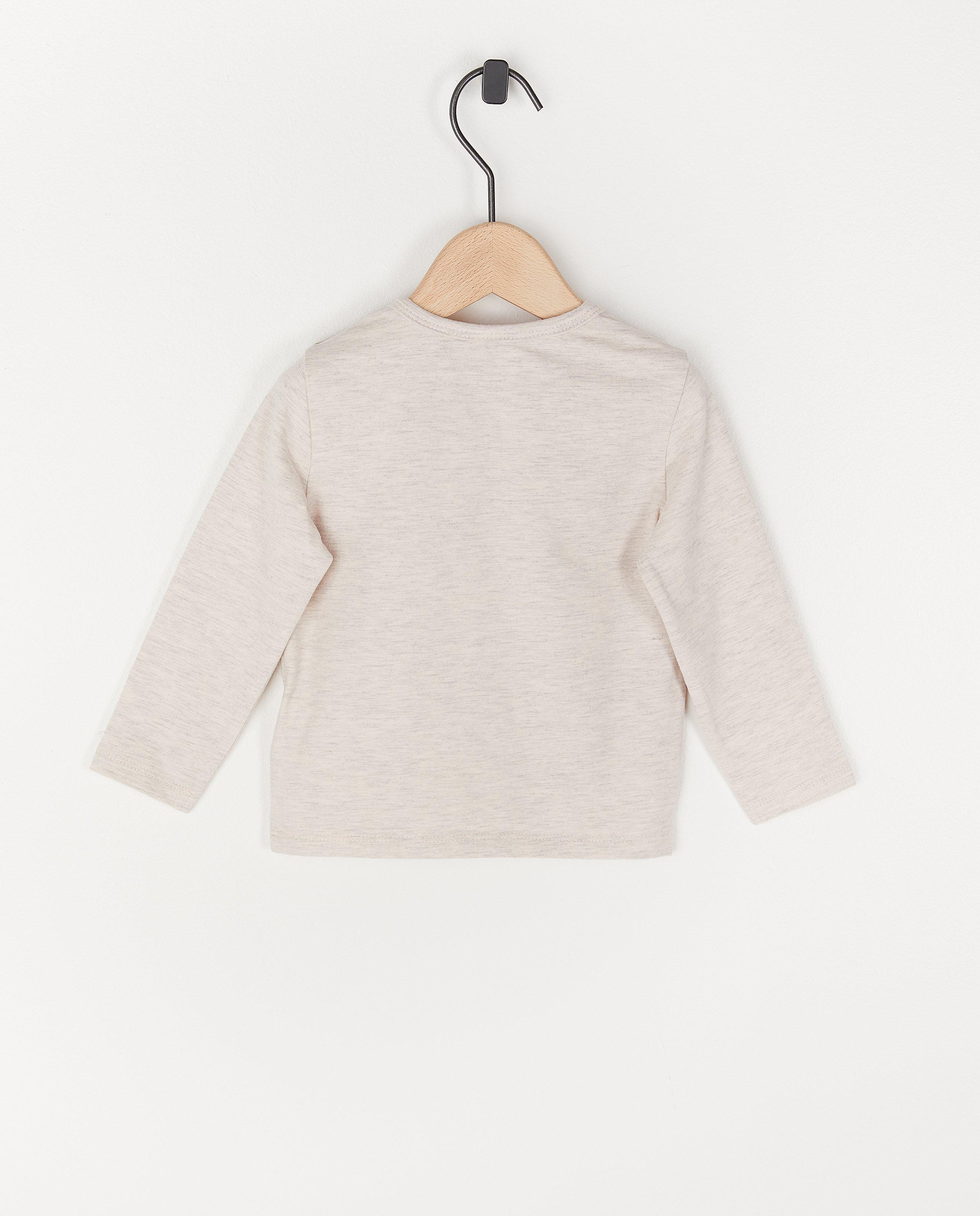 T-shirts - 