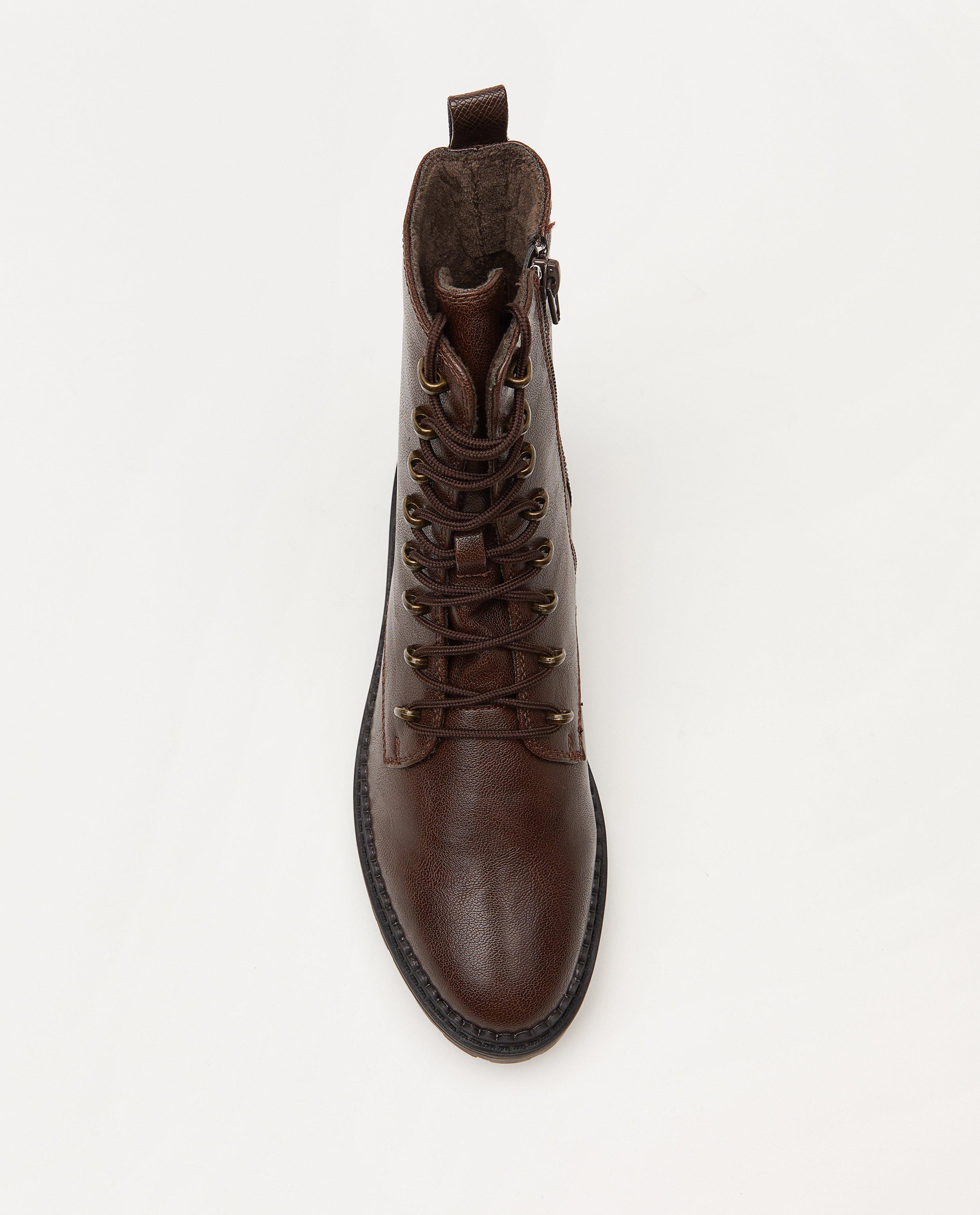 Schoenen - Bruine veterlaarzen Sprox, maat 36-41