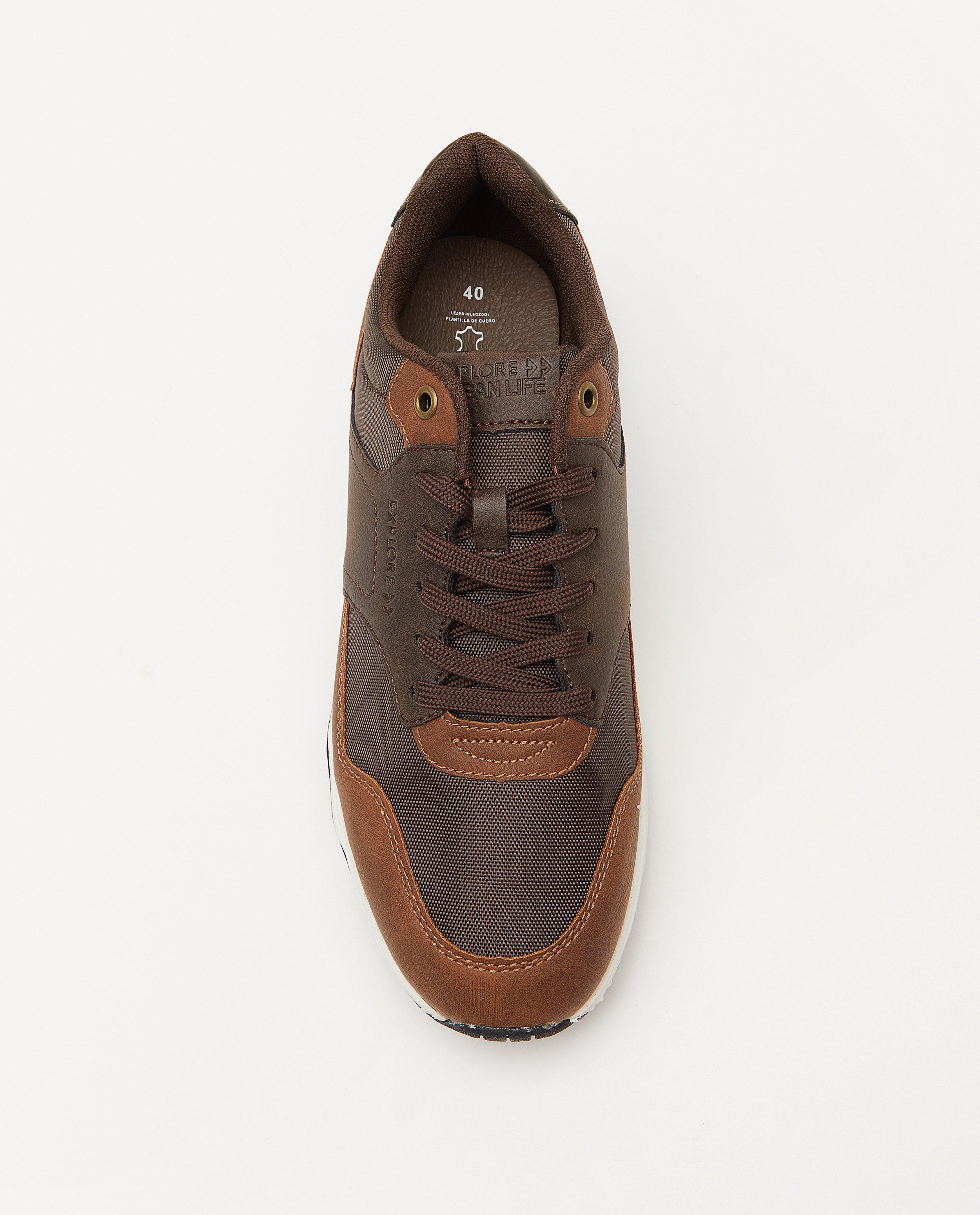 Schoenen - Bruine sneakers Sprox, maat 40-45