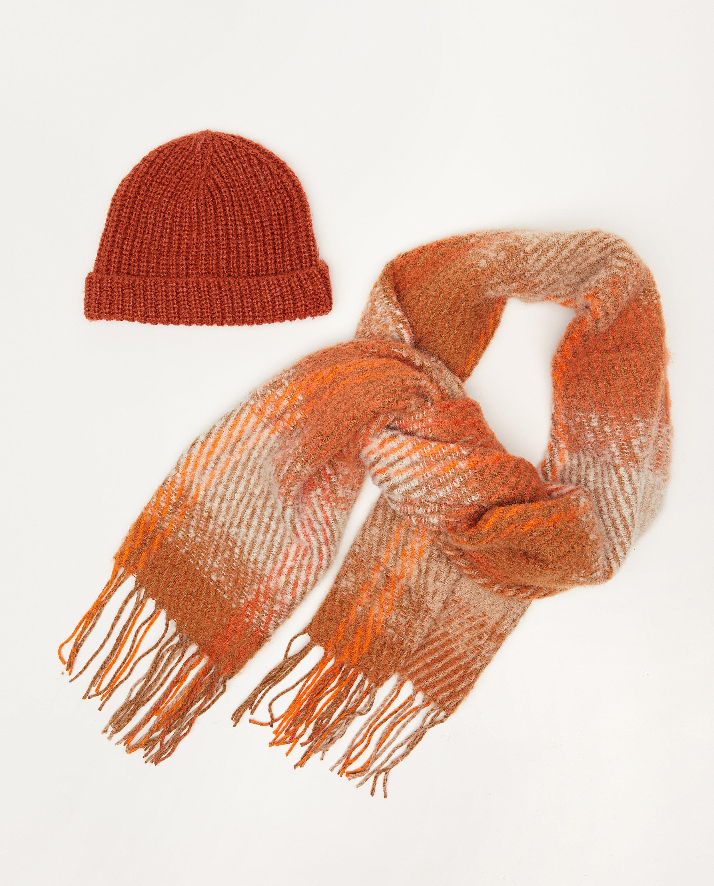 Ensemble bonnet et écharpe camel - avec franges - JBC