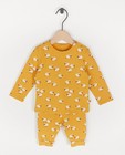 Gele unisex pyjama met schaapjes - met meegroeibroekje - Cuddles and Smiles