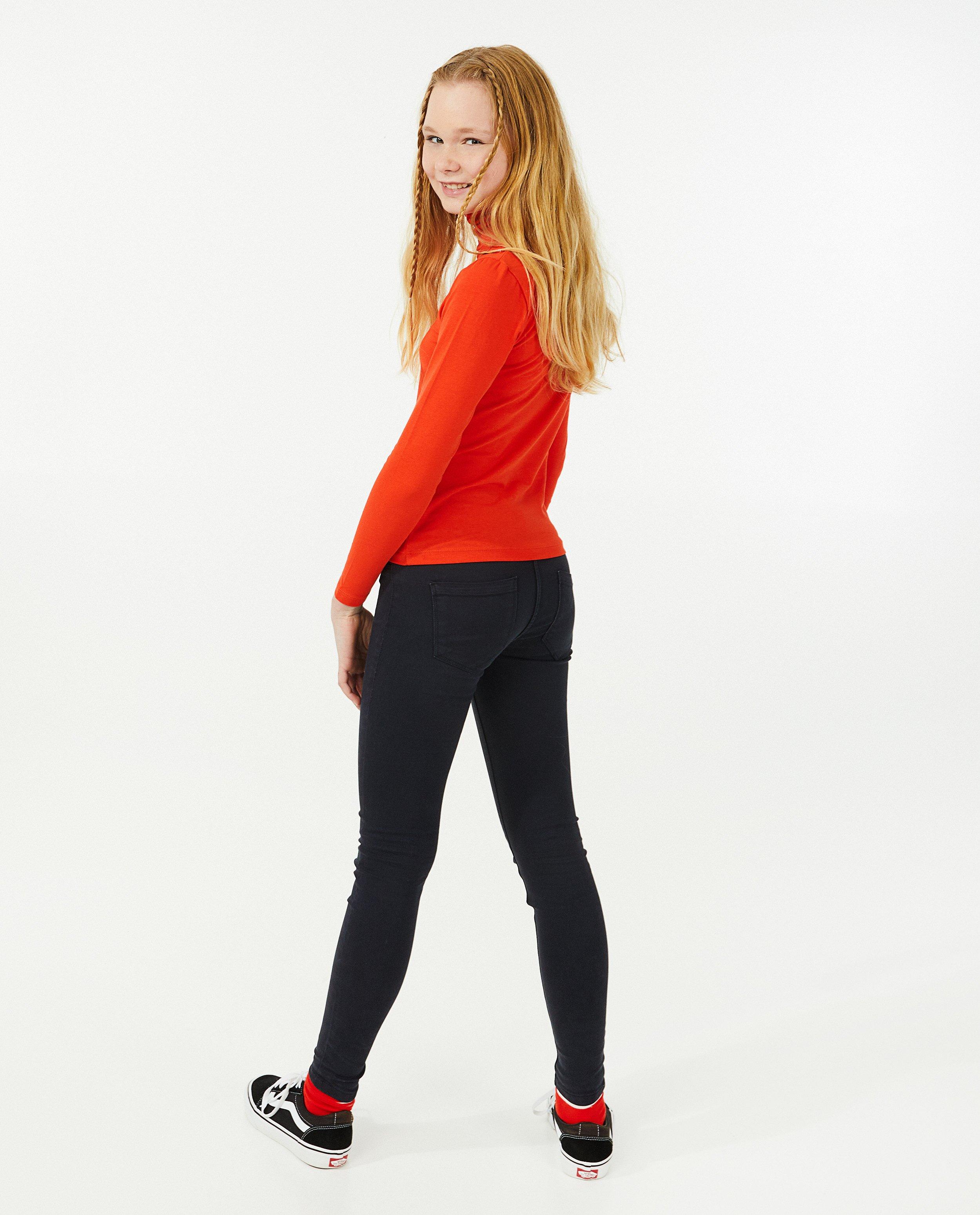 T-shirts - Zwarte souspull met glitter