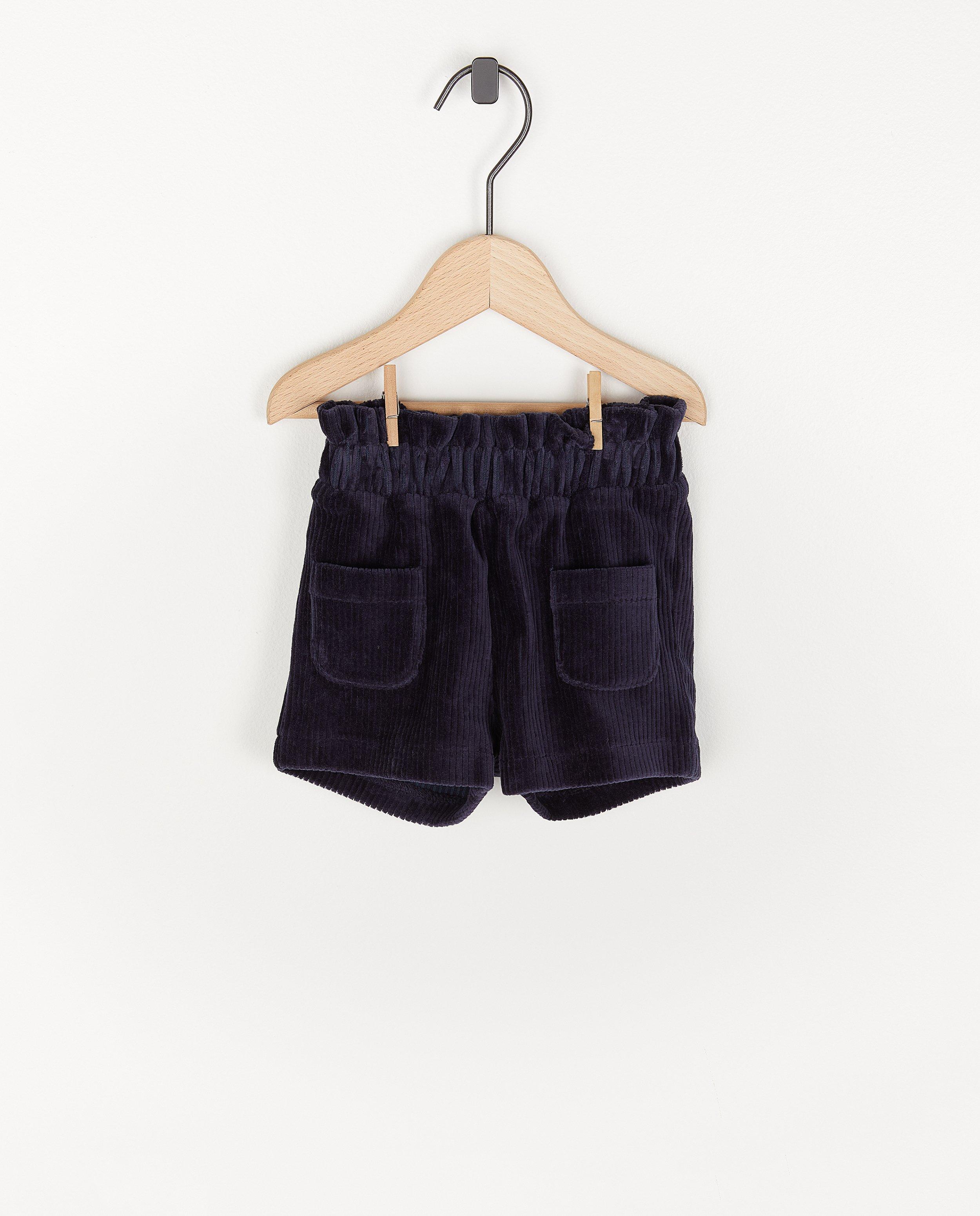 bleu foncé