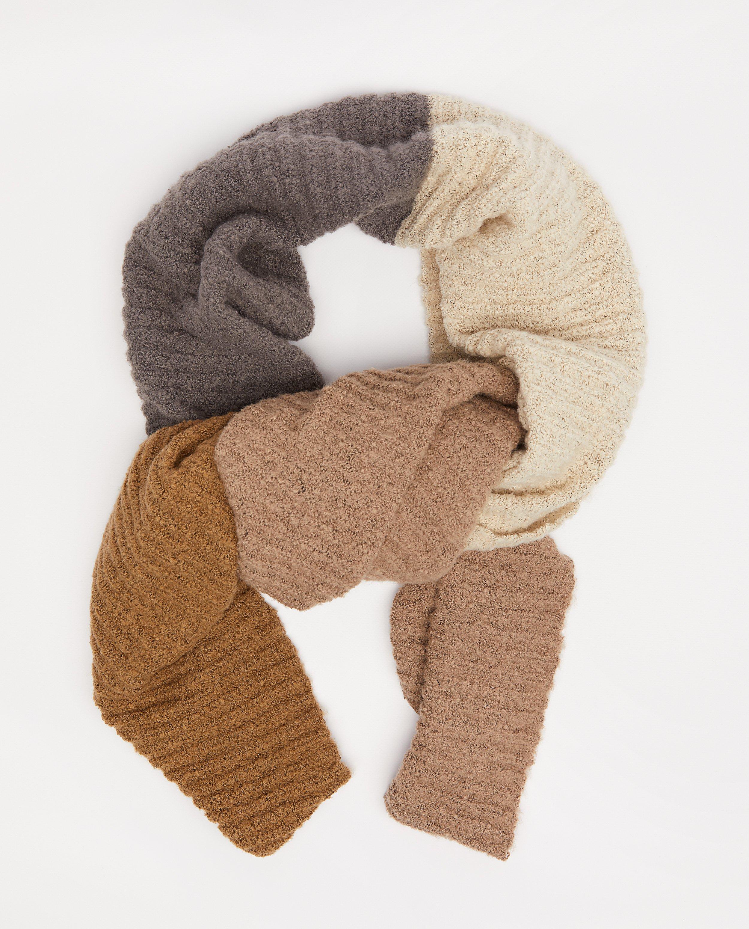 Bruin-grijze sjaal met rib Pieces - gerecycleerd polyester - Pieces