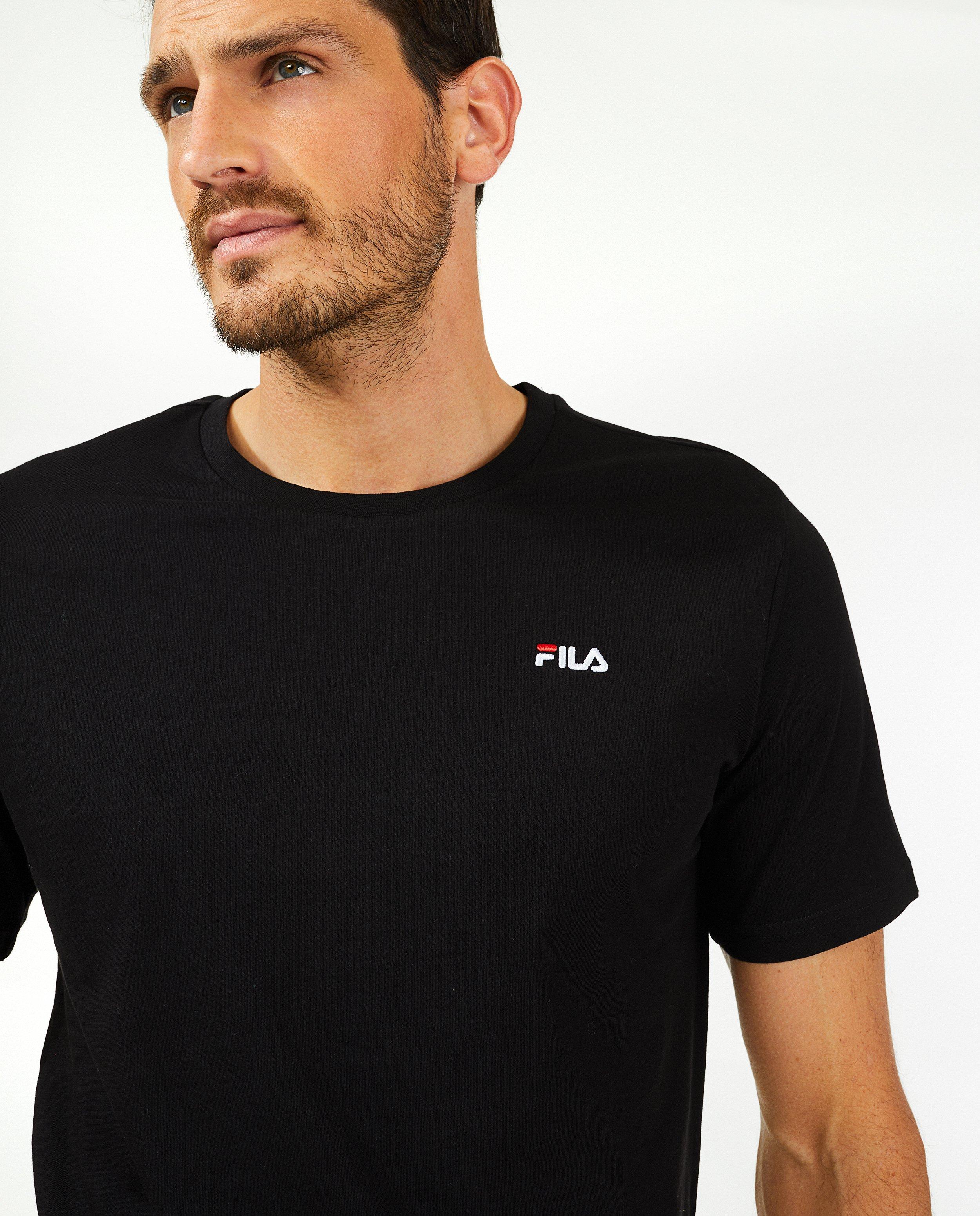 T-shirts - Zwart T-shirt met logo Fila