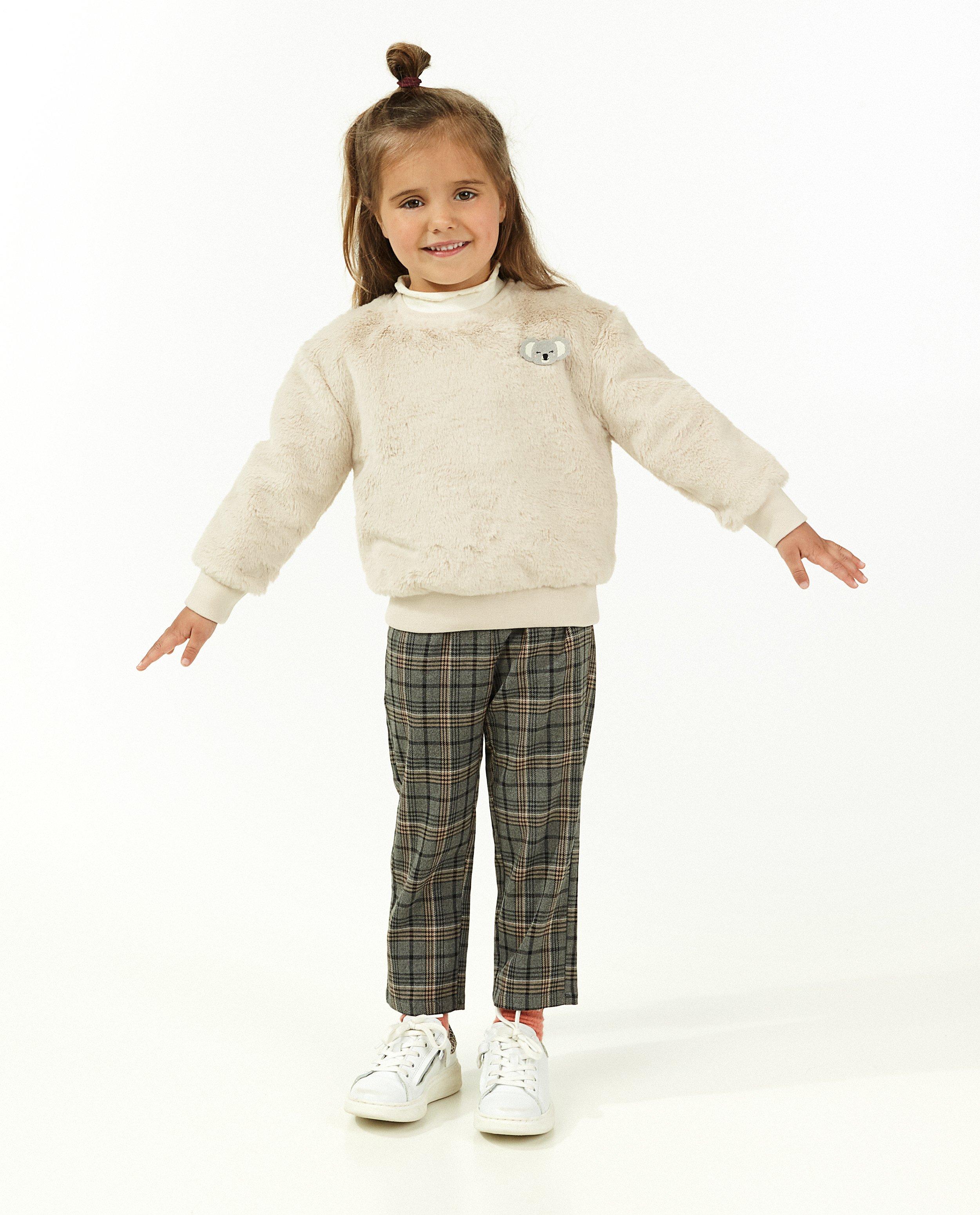 Beige fuzzy sweater met koala - broche - Milla Star