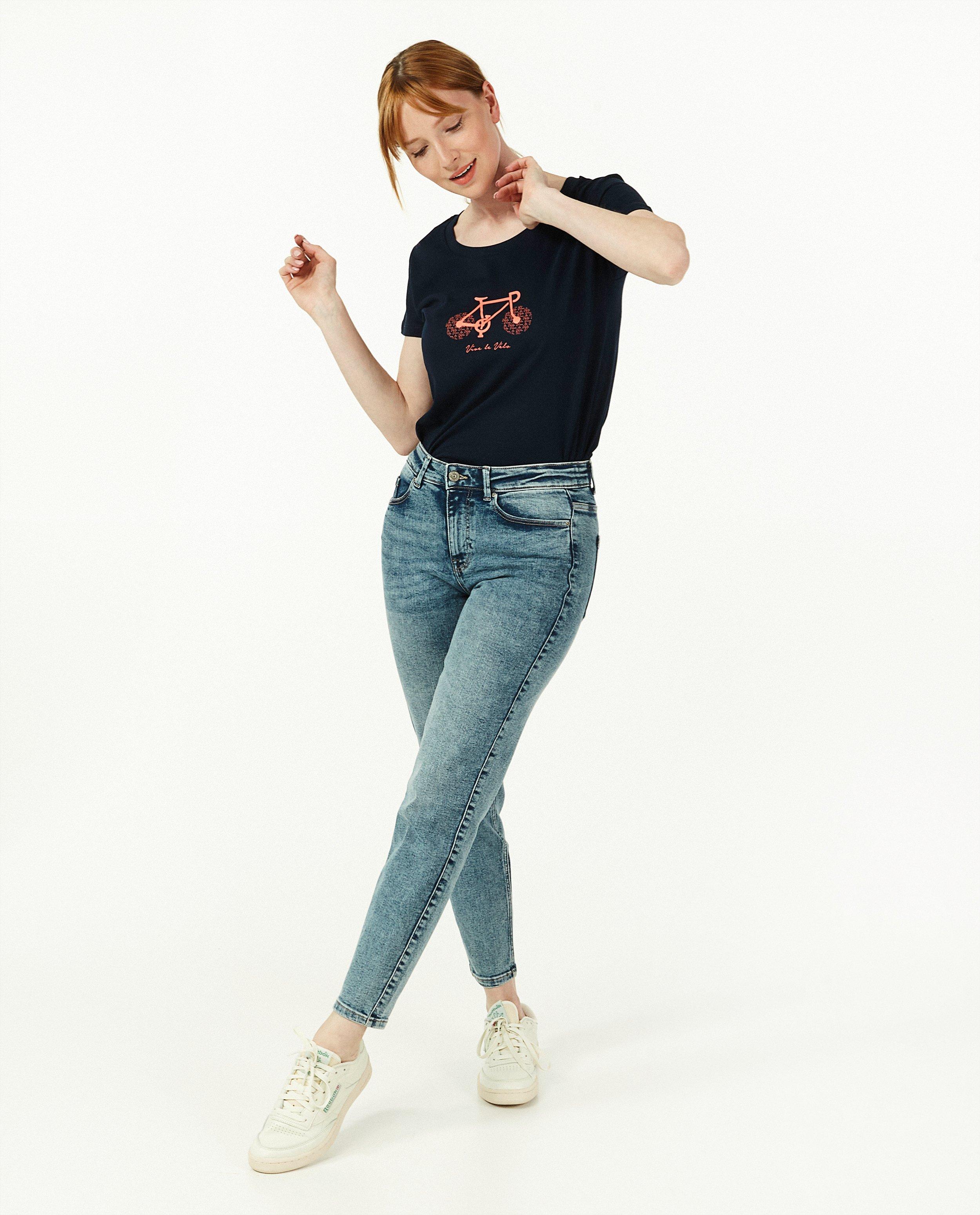 T-shirts - 