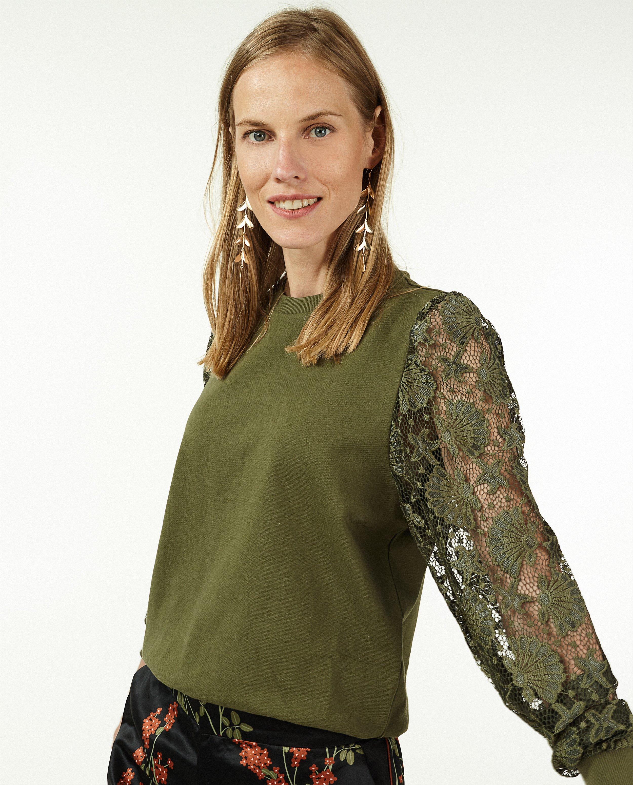 Sweaters - Witte sweater met kant Sora