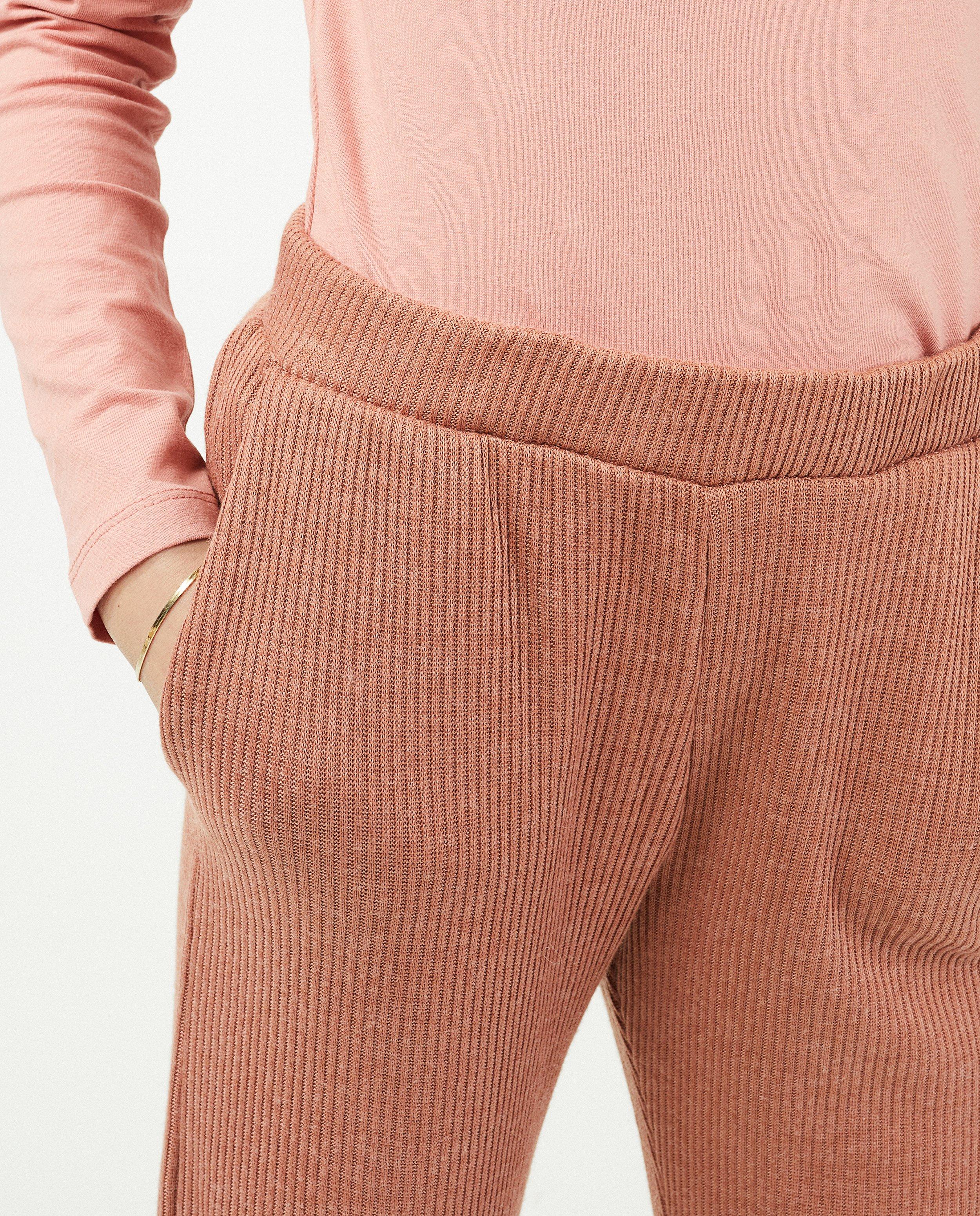 Donkerroze broek met rib Pieces