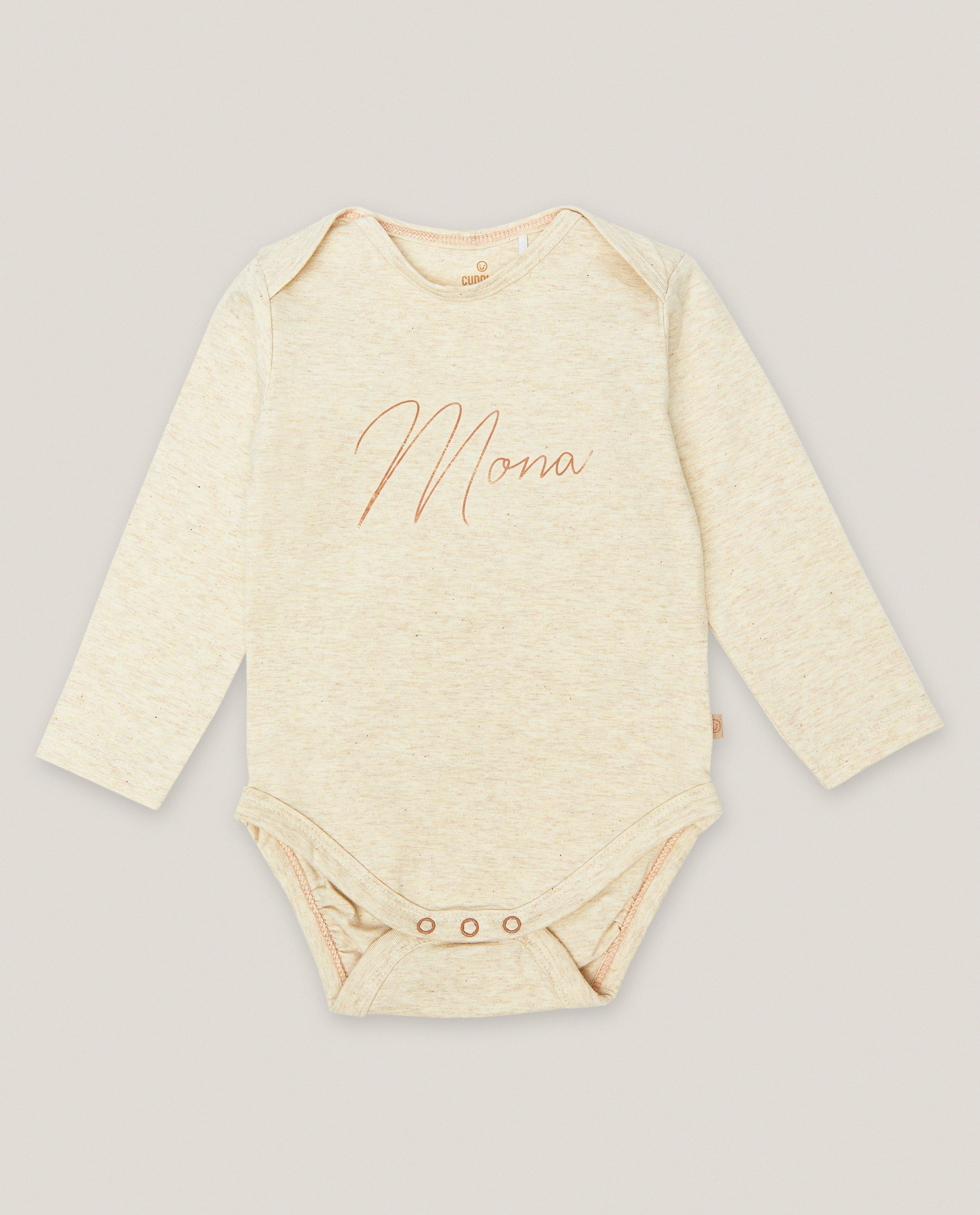 Grenouillère avec nom, Studio Unique - null - Cuddles and Smiles