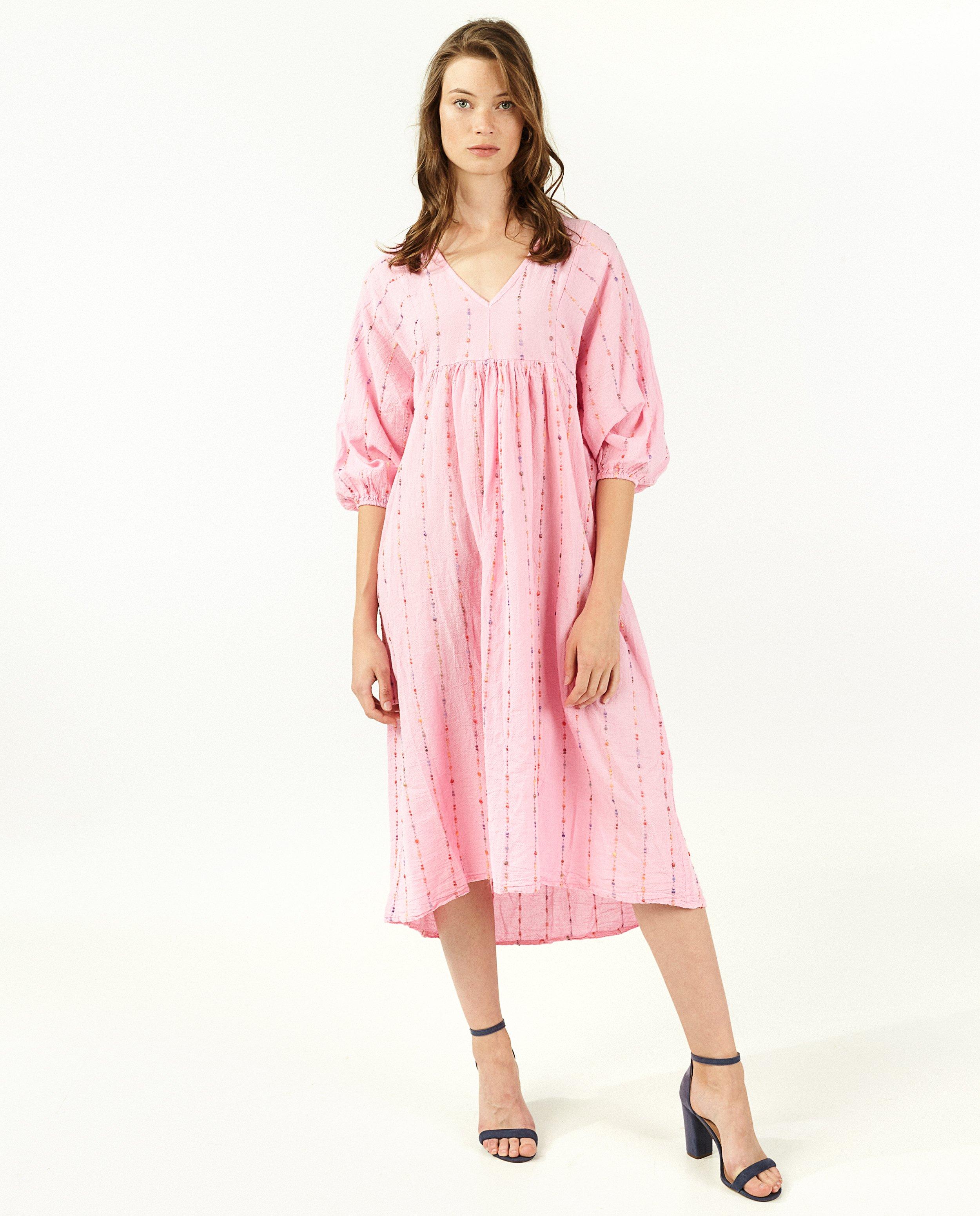 Kleedjes - Roze jurk met borduursel