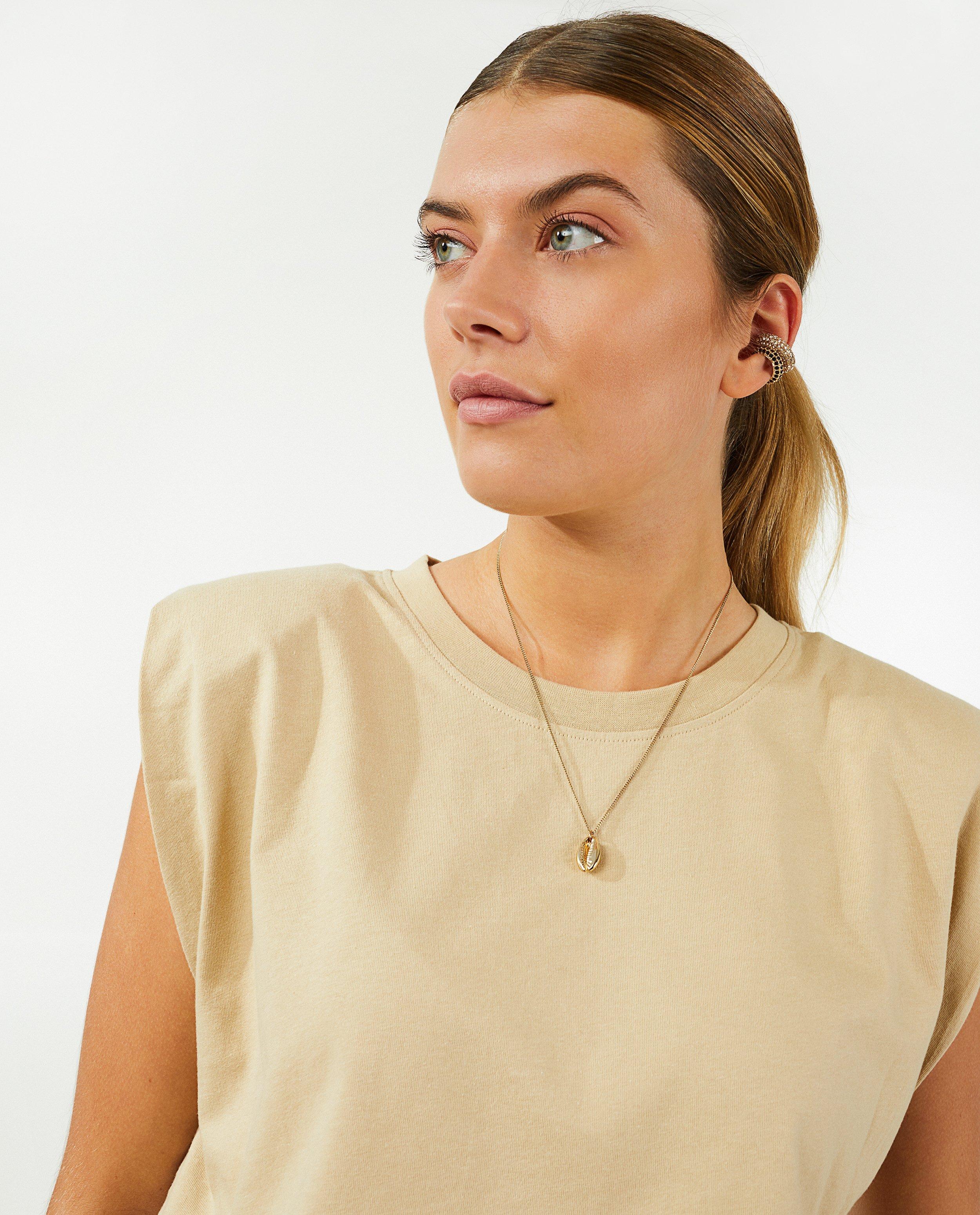 T-shirts - Top met schoudervulling Sora