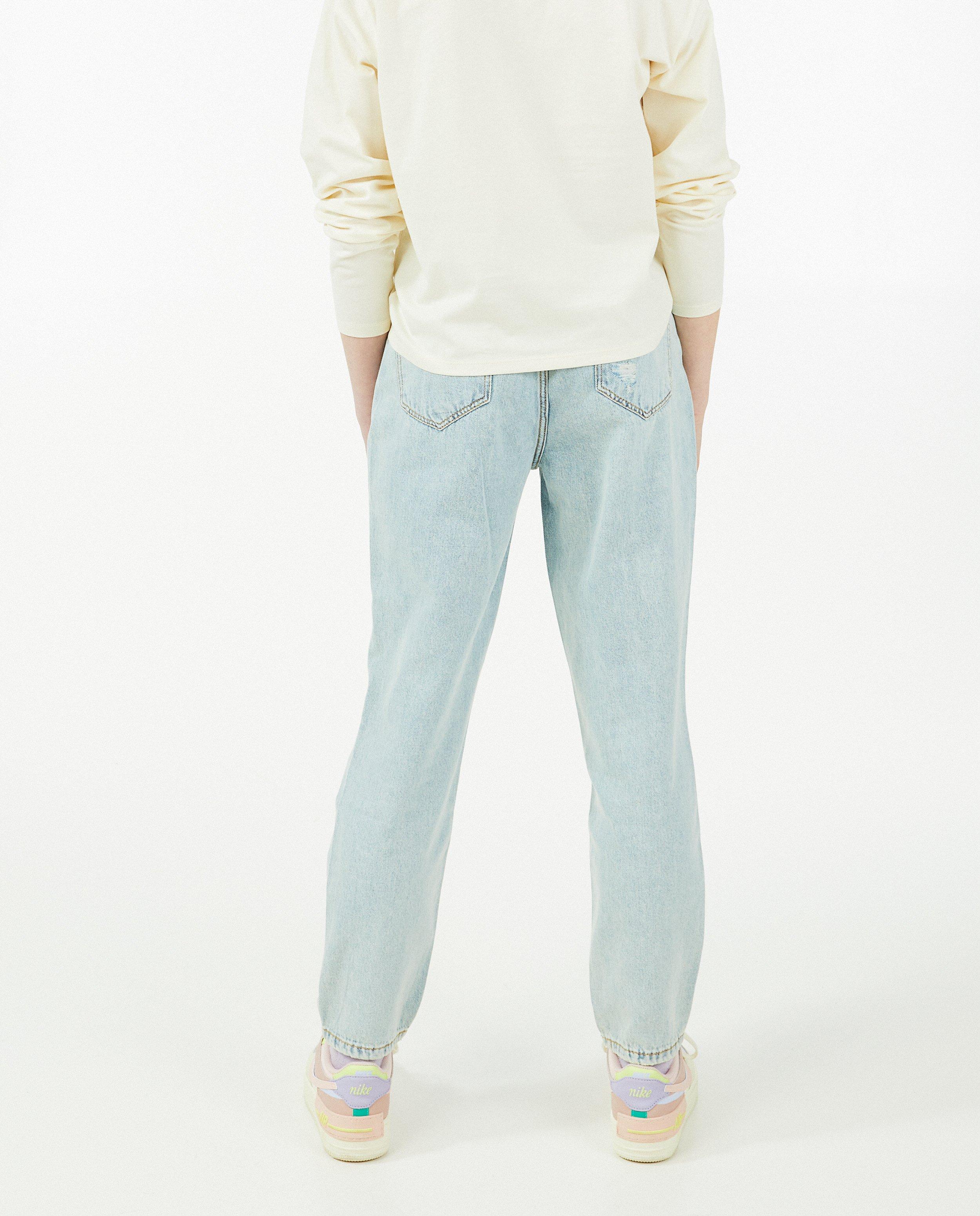 Jeans - Destroyed mom jeans Renee