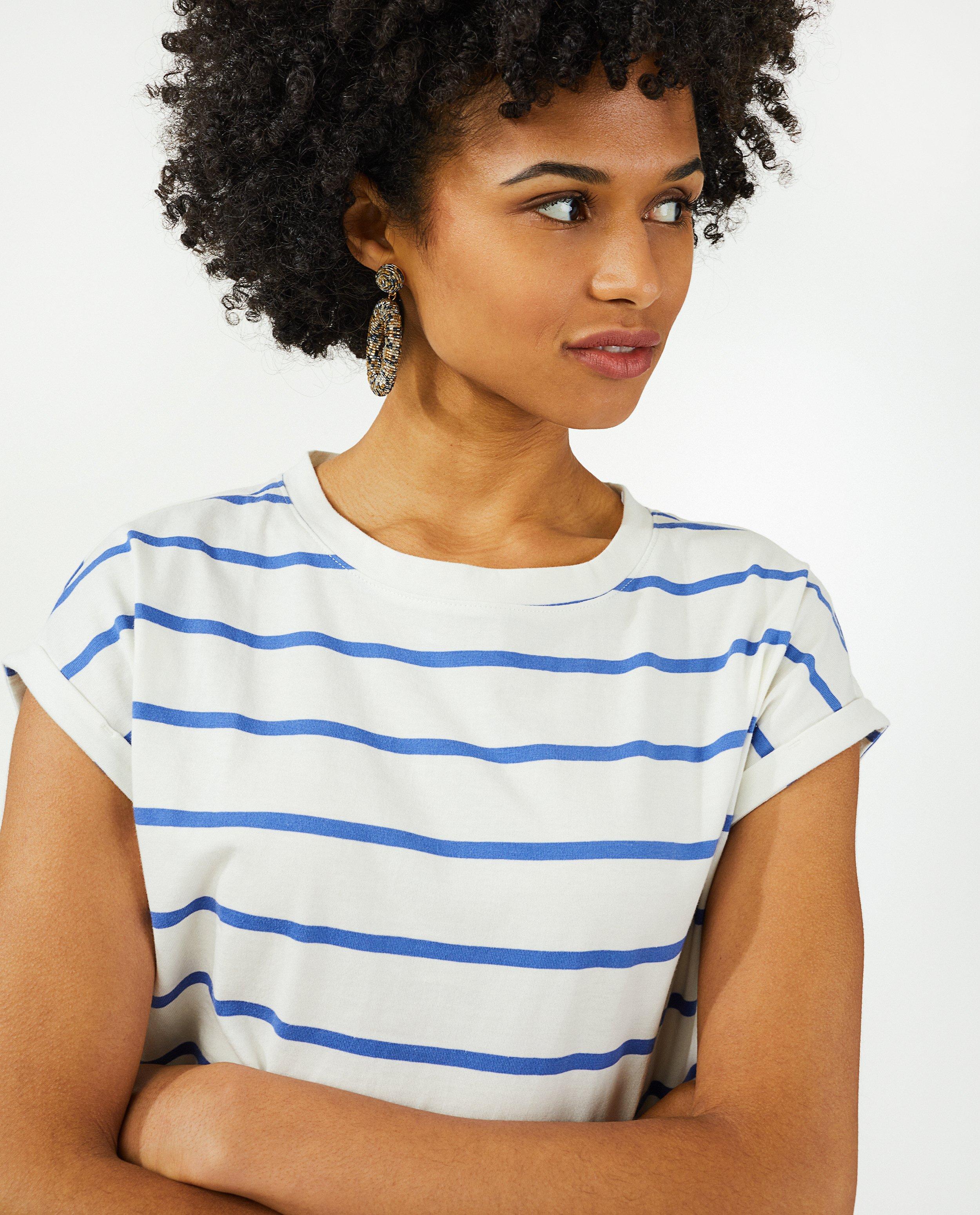 T-shirts - Wit T-shirt met strepen Sora