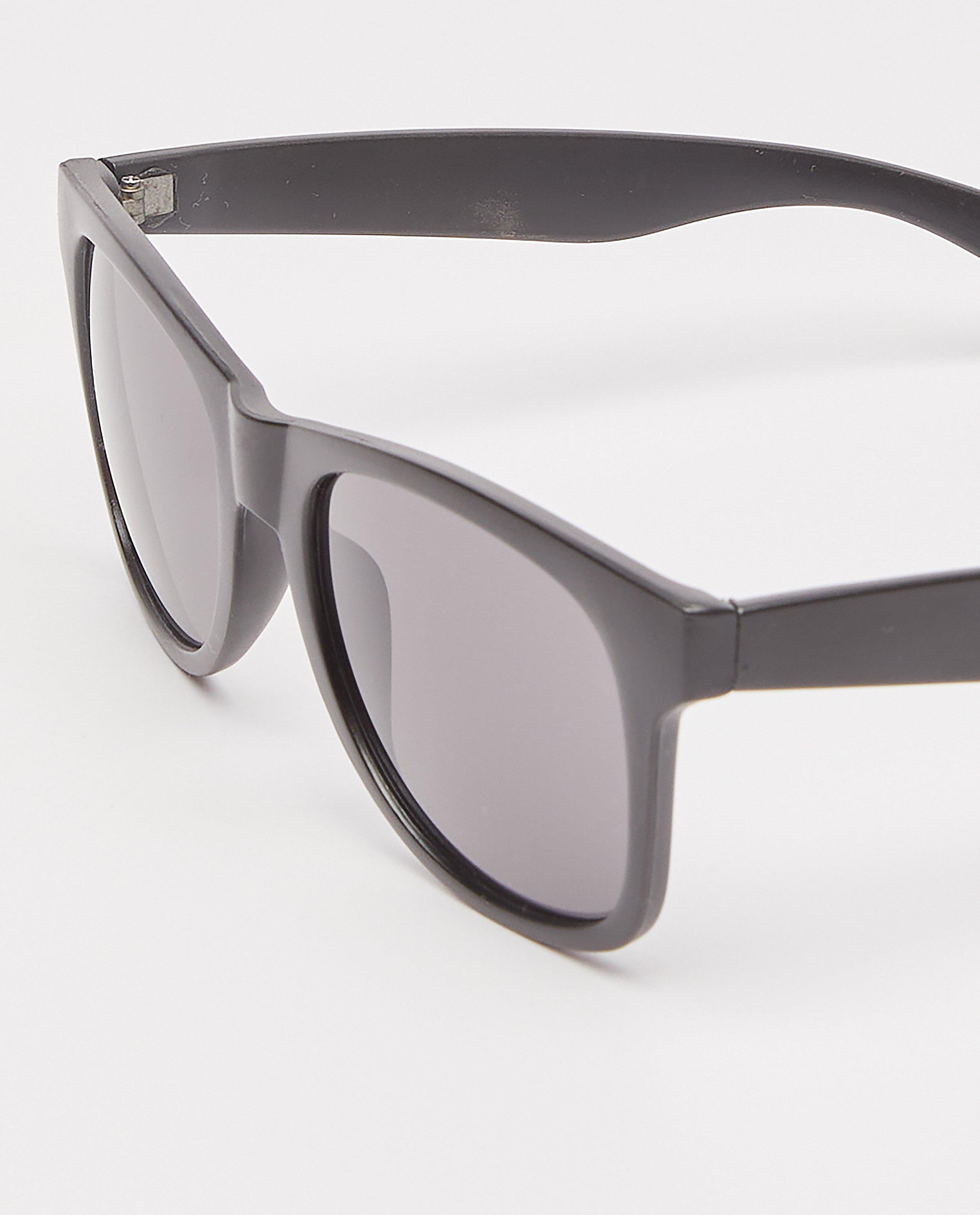 Lunettes de soleil - Lunettes de soleil noires