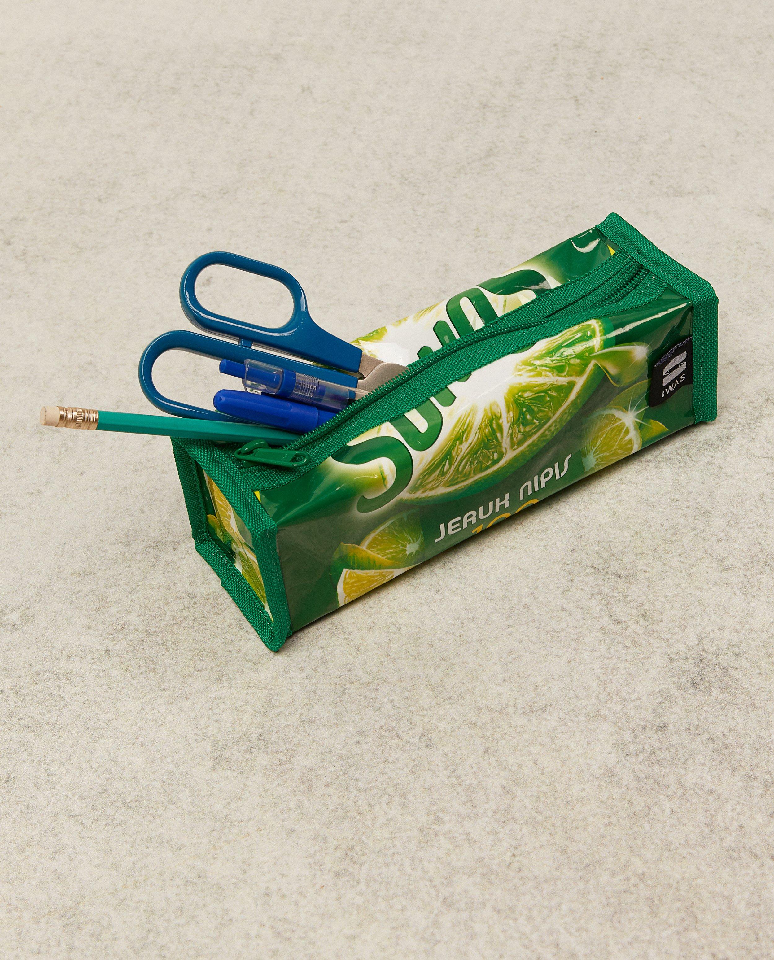 Cadeaux - Trousse en emballages plastiques IWAS