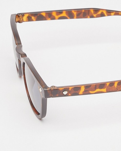 Zonnebrillen - Donkerbruine zonnebril met luipaardprint
