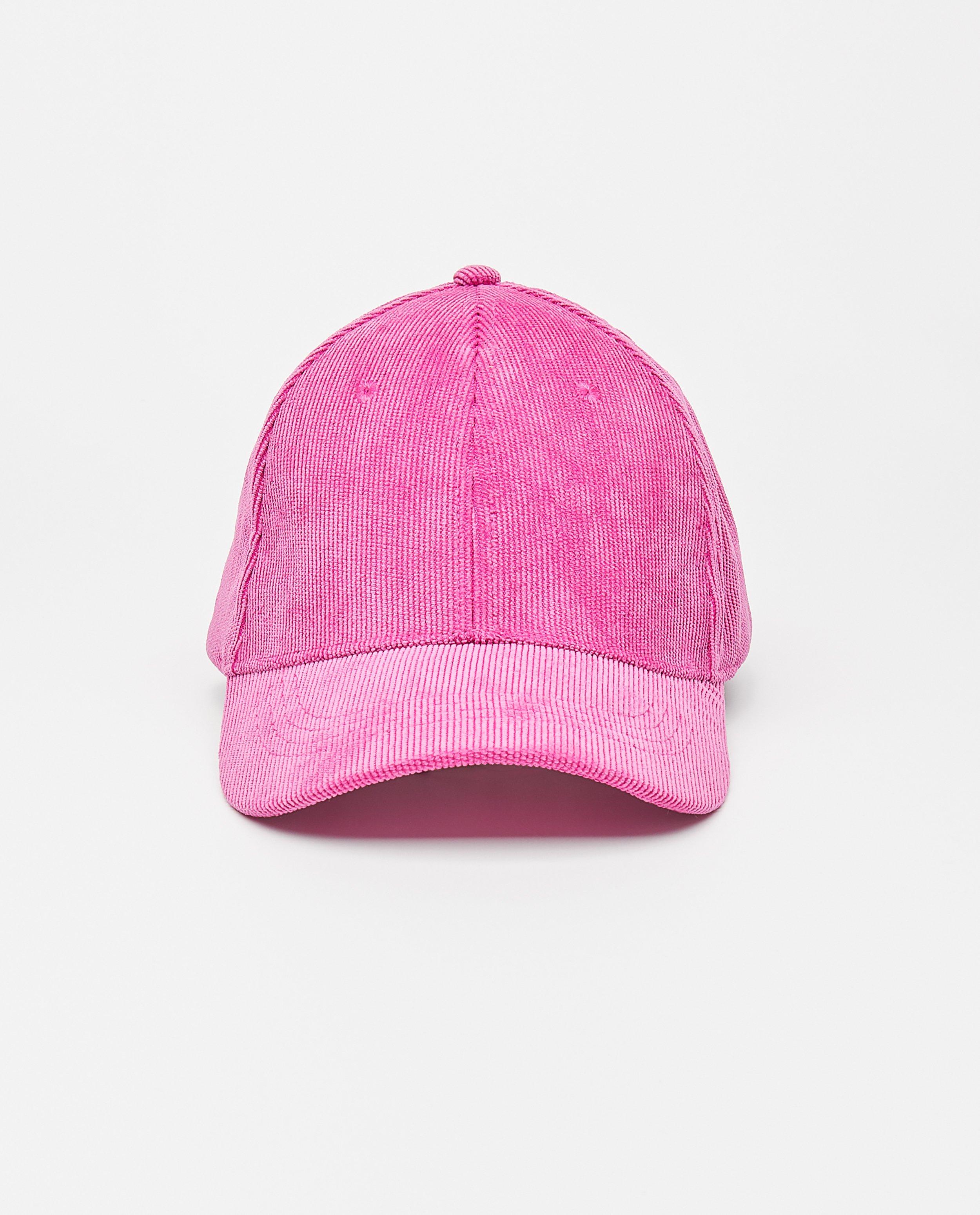 Breigoed - Fuchsia pet Kim Van Oncen
