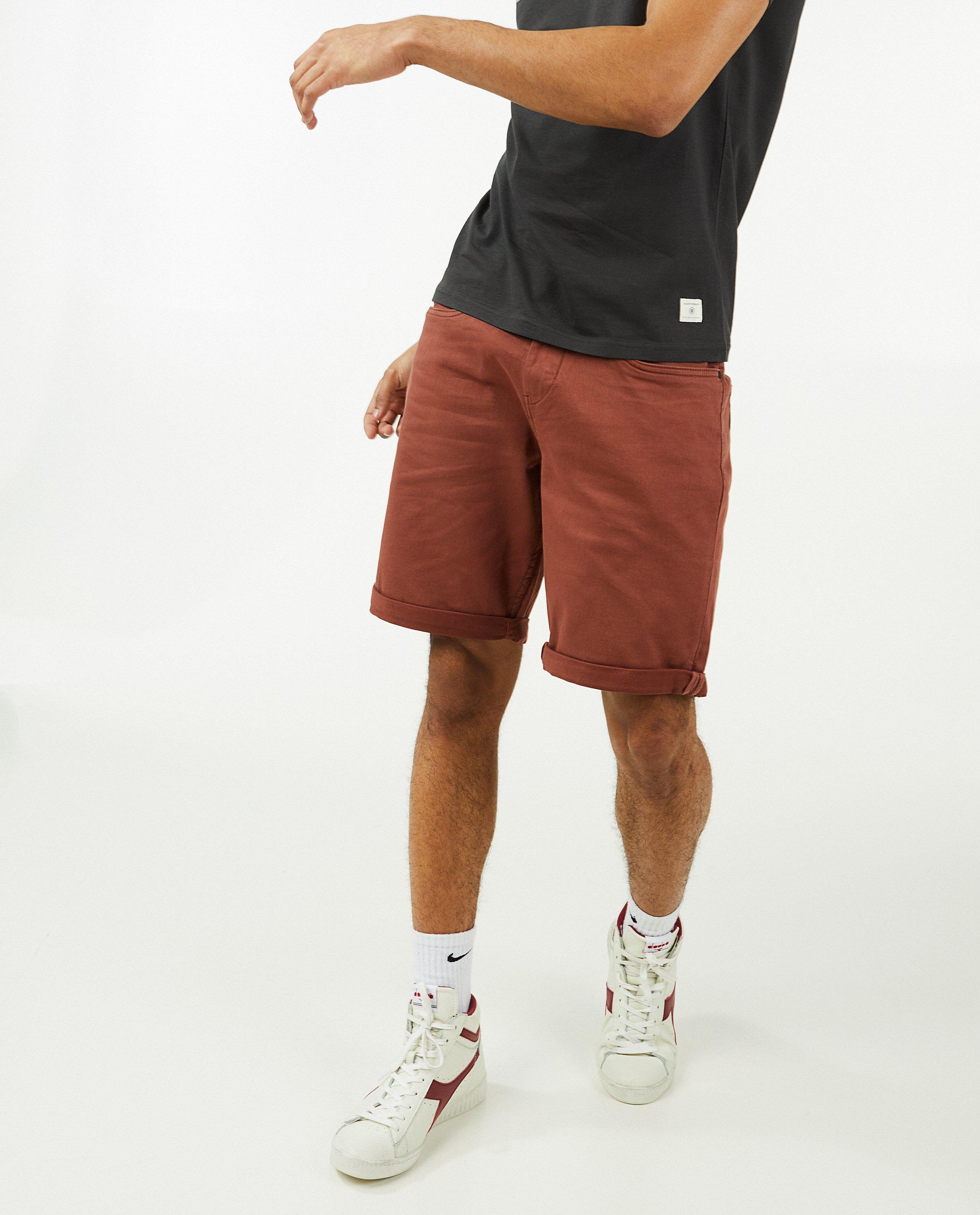 Shorten - Saliegroene short met slim fit