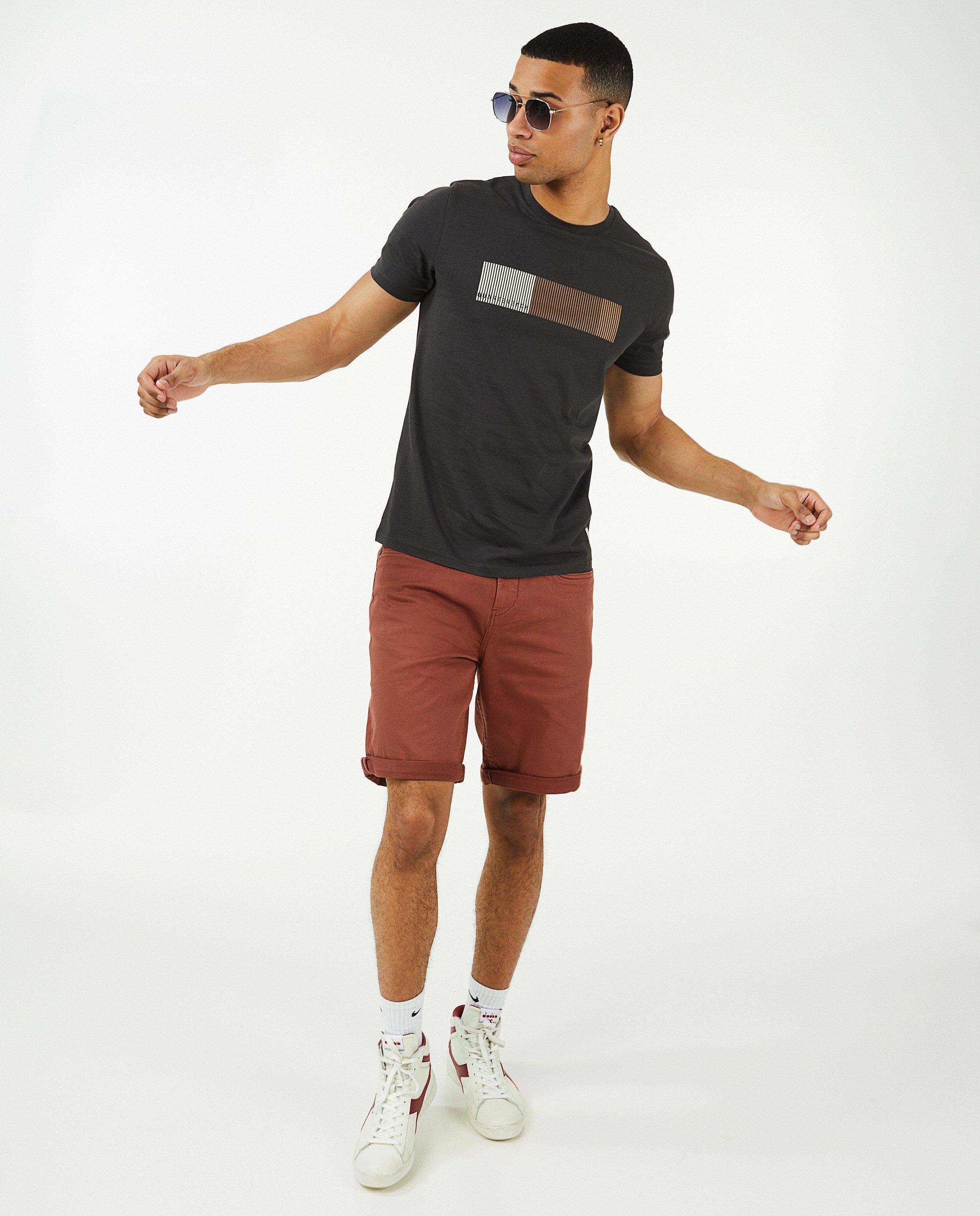 Shorten - Saliegroene short met slim fit