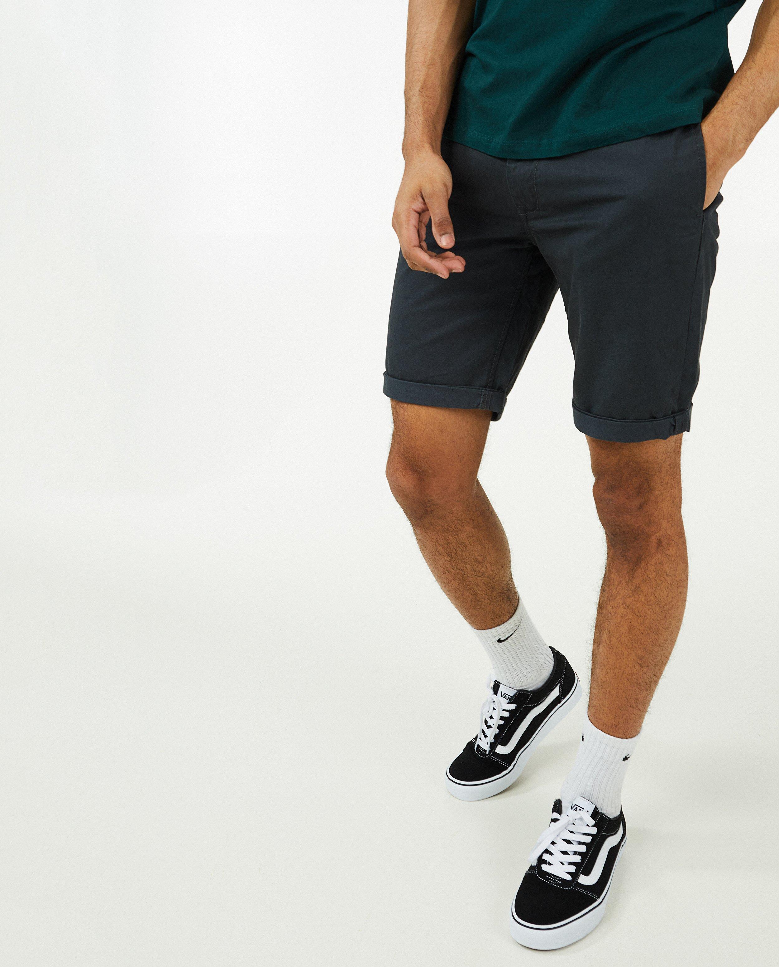 Shorten - Donkergrijze short met zakken