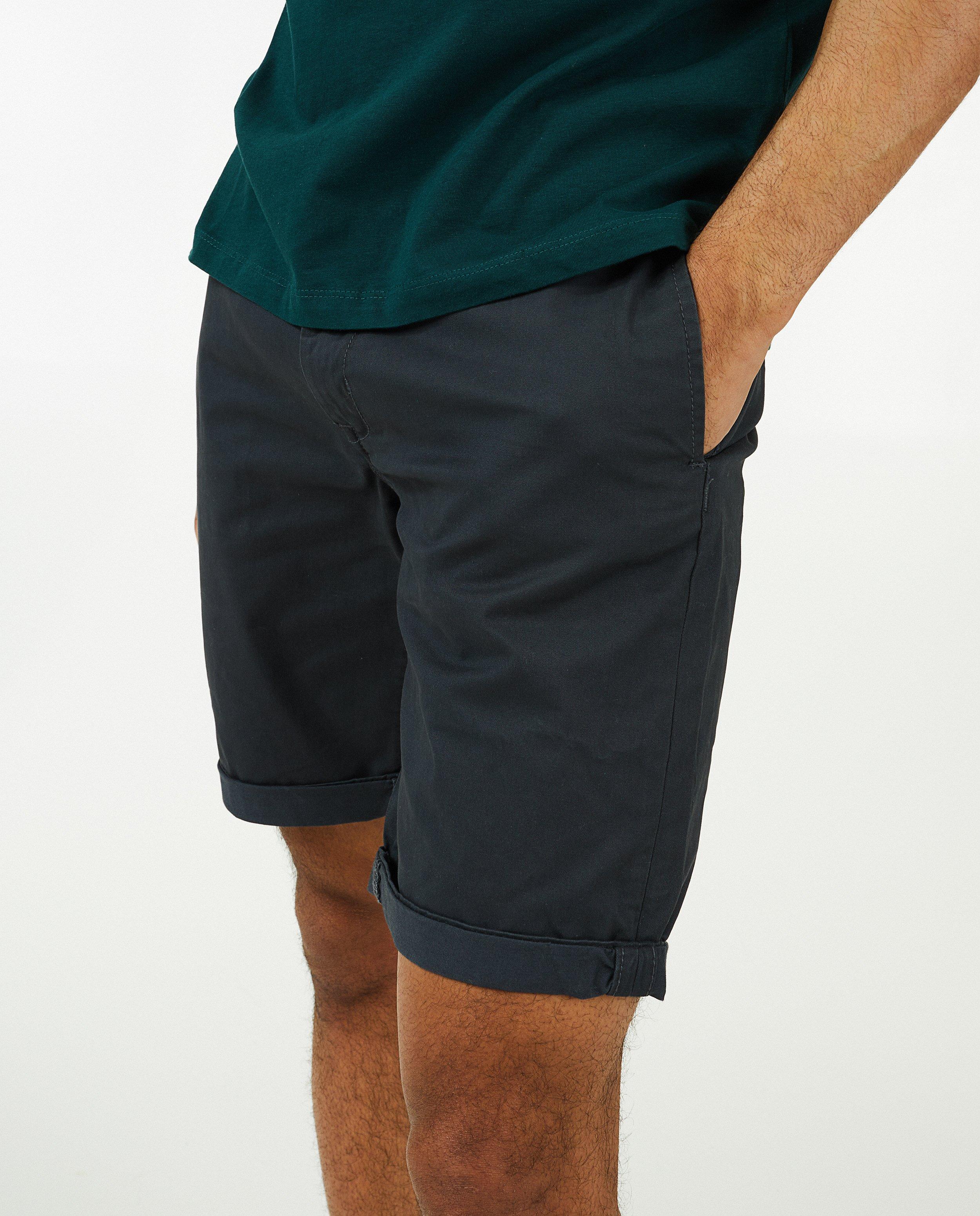 Shorten - Donkergrijze short met zakken