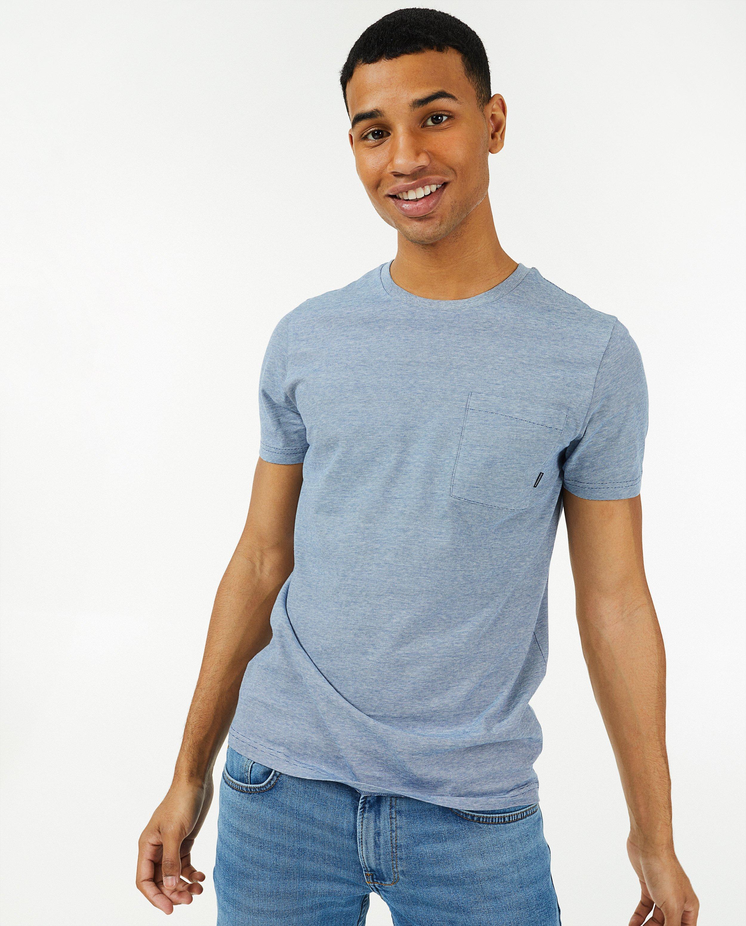 T-shirts - Biokatoenen T-shirt met borstzak