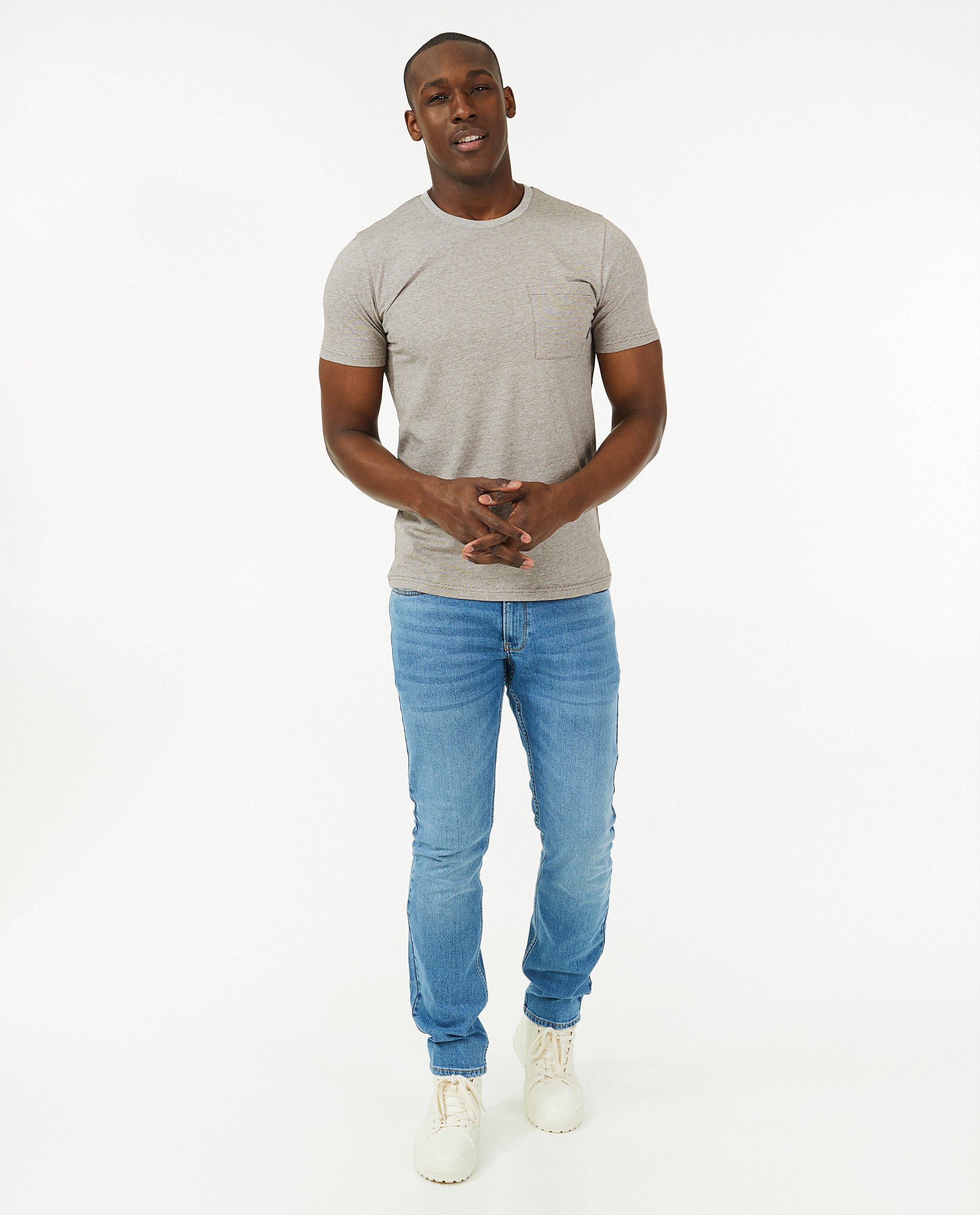 T-shirts - Biokatoenen T-shirt met borstzak