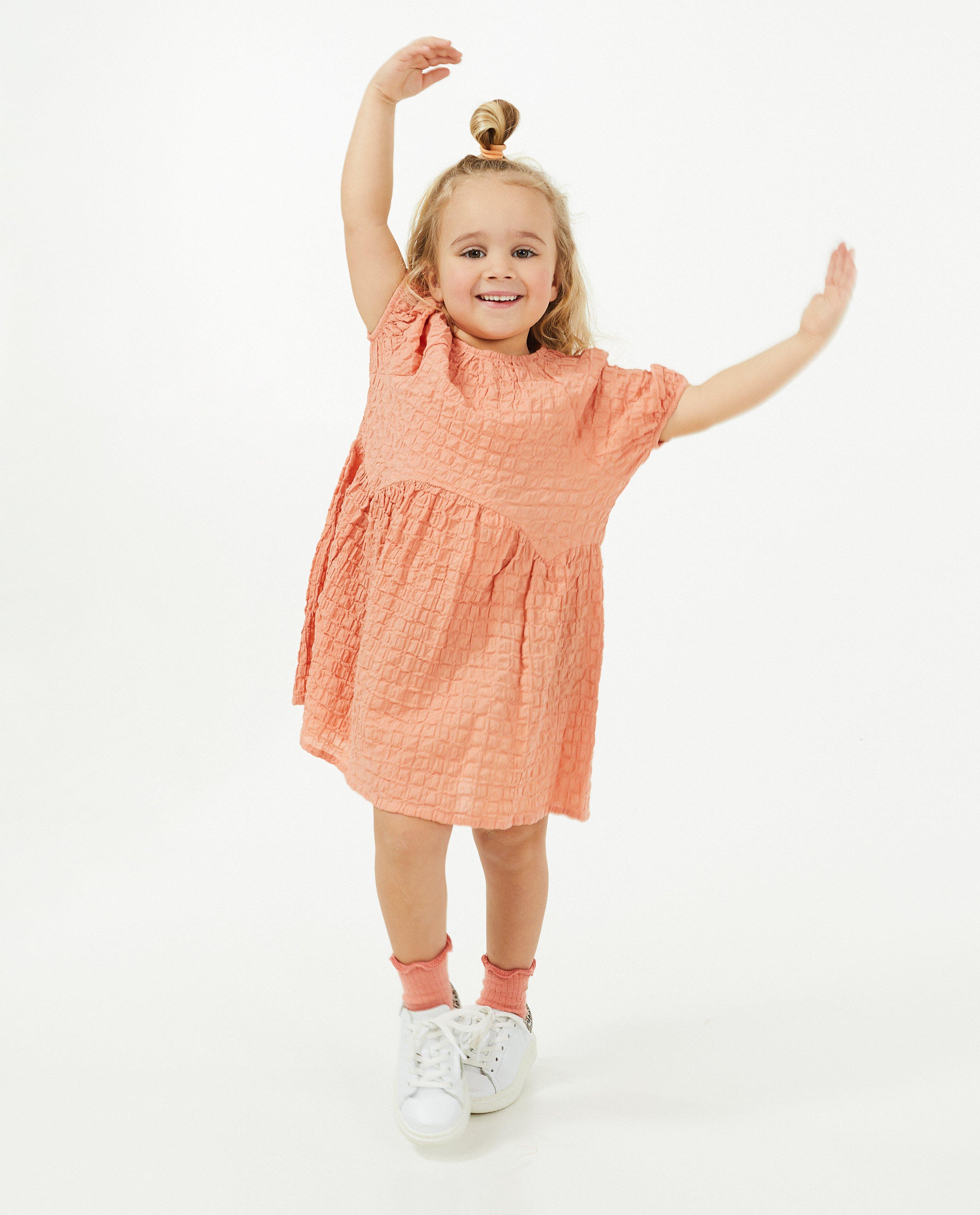 Robe avec un relief - null - Milla Star