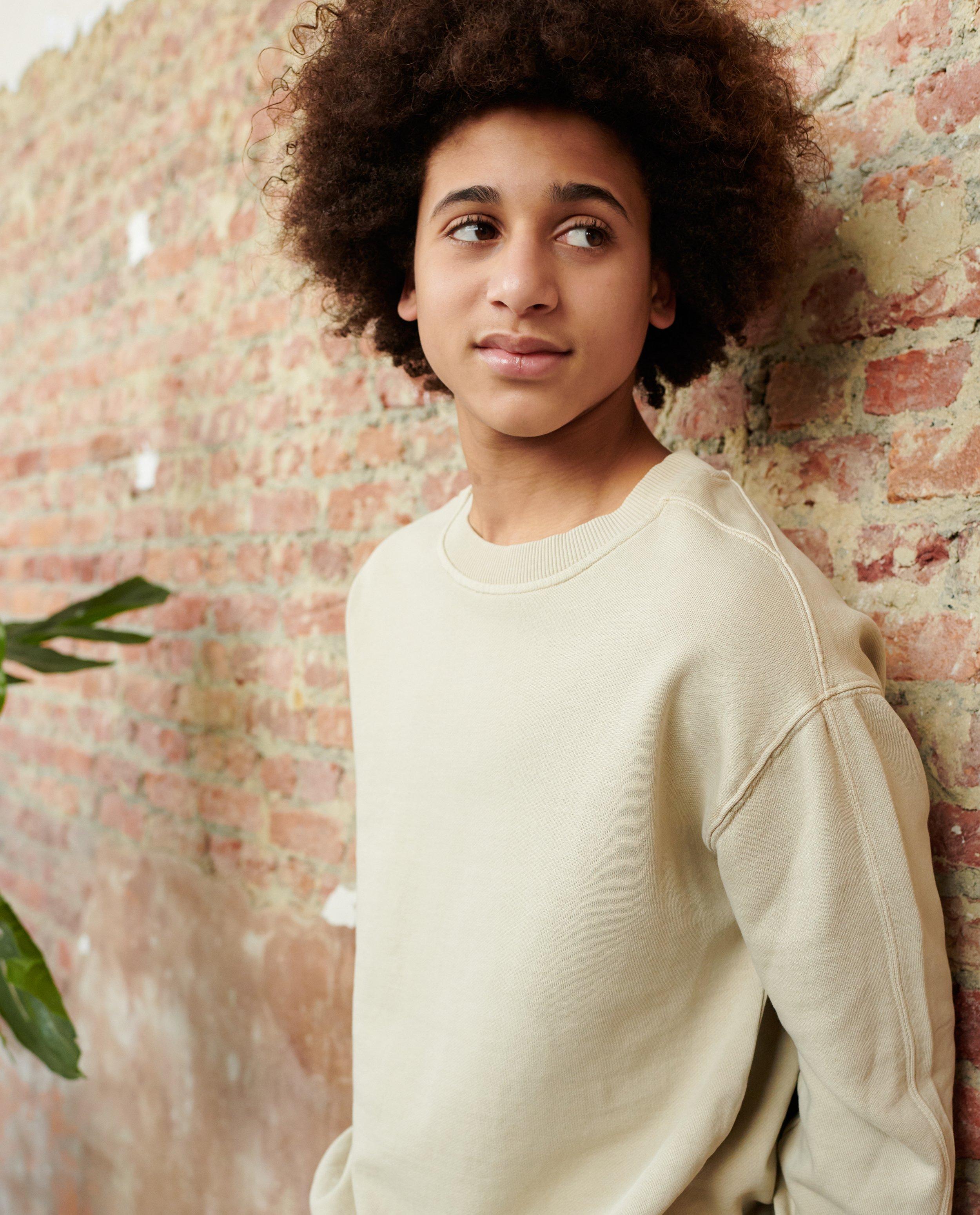 Beige sweater - null - Fish & Chips