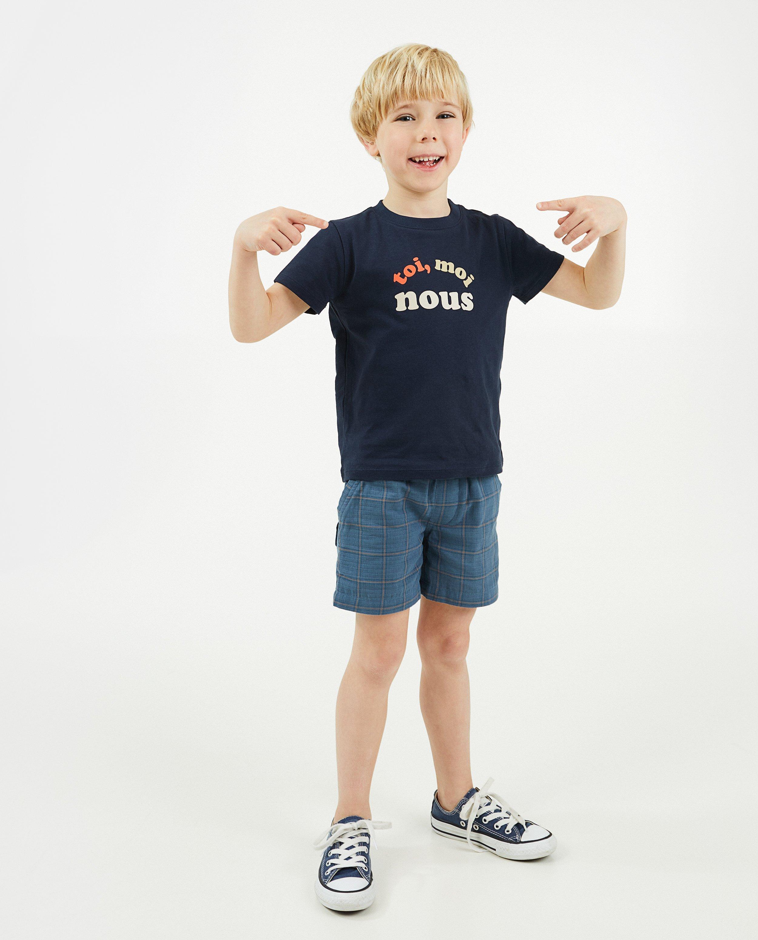 T-shirt bleu foncé à inscription, 2-7 ans - null - Familystories