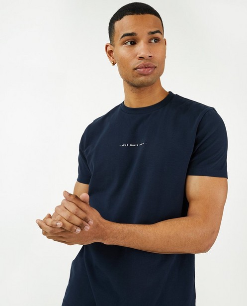 T-shirts - Bruin T-shirt met opschrift