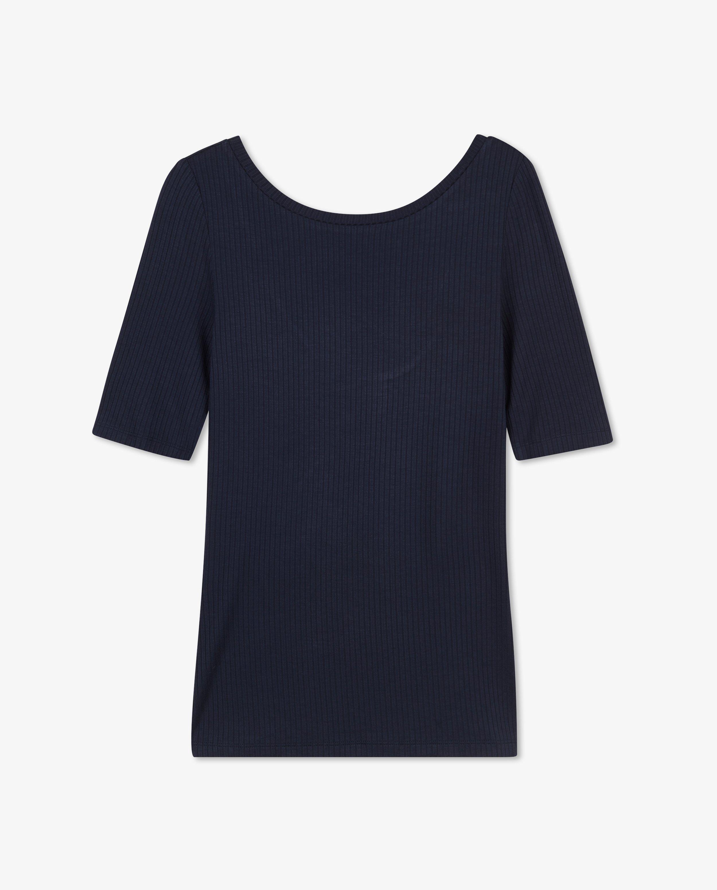bleu foncé
