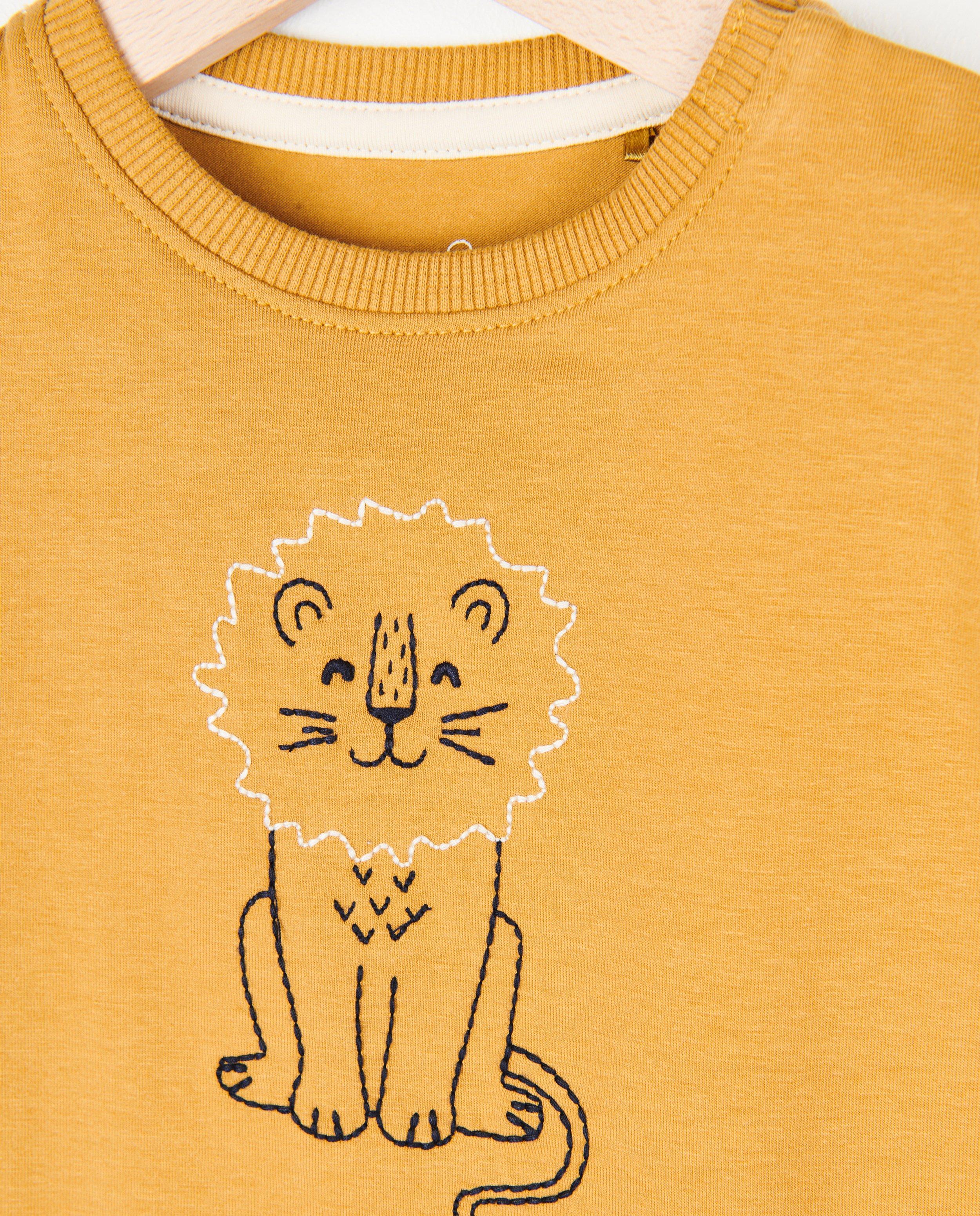 T-shirts - Ecru T-shirtje met borduursel