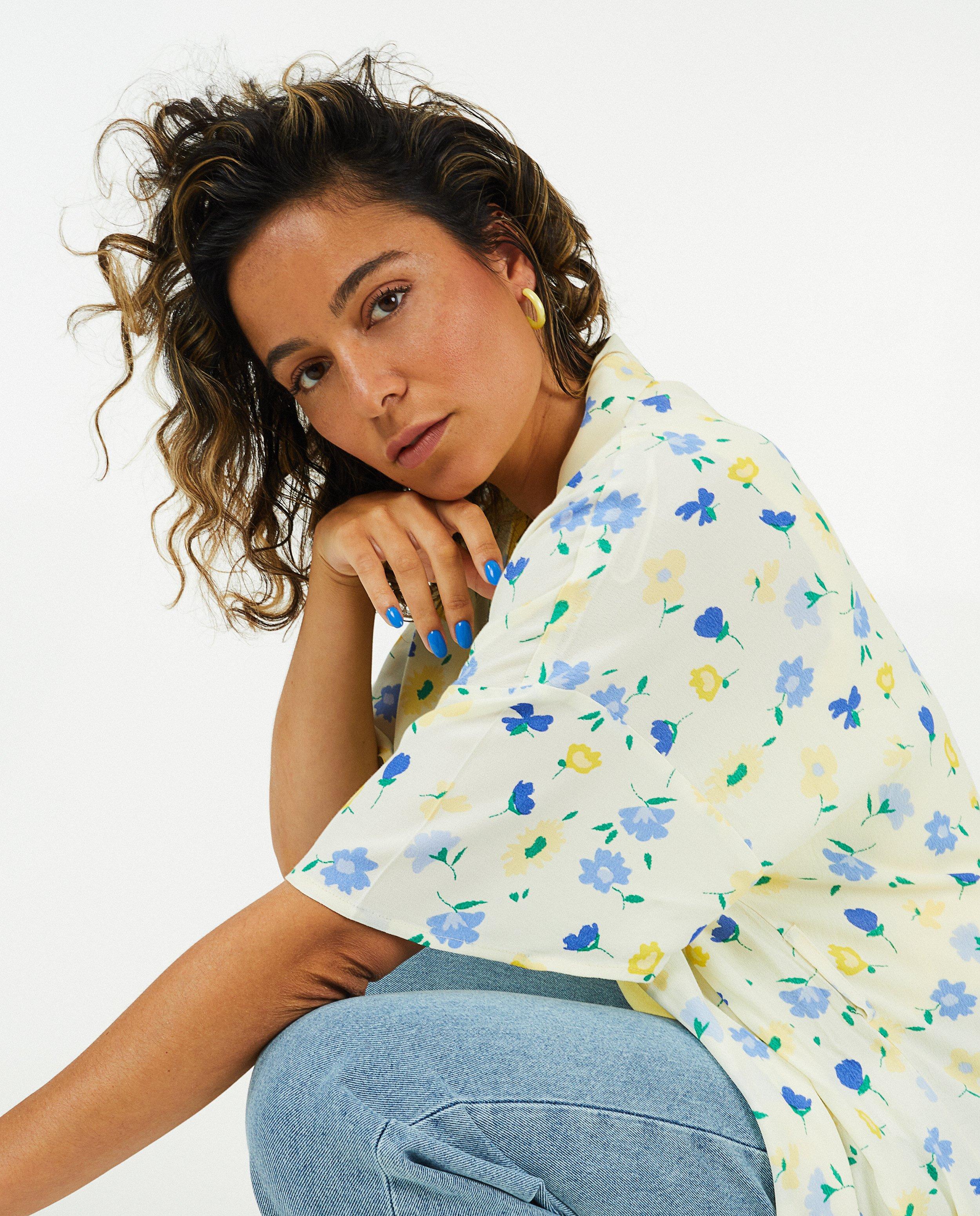 Blazers - Ecru kimono met bloemenprint