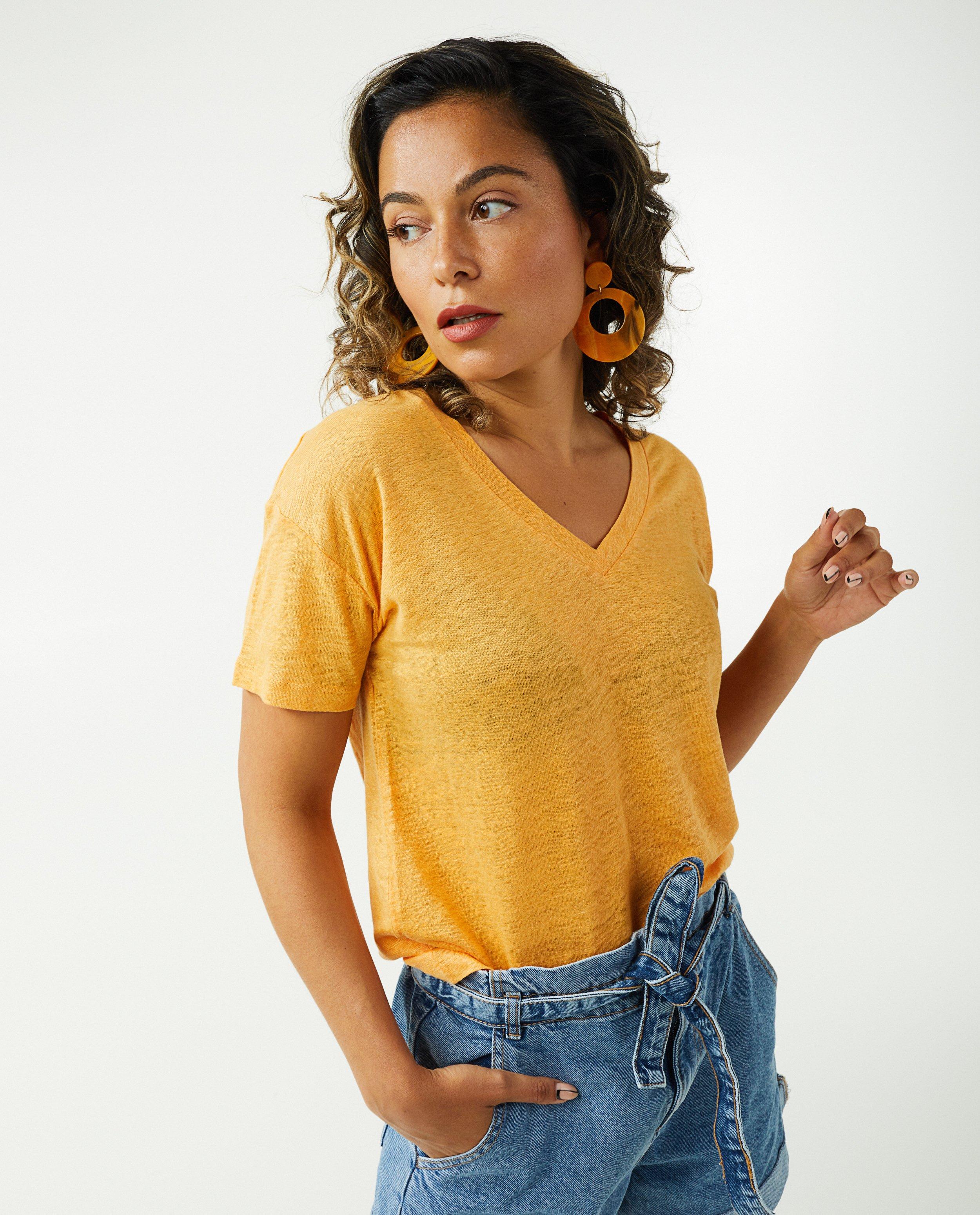 T-shirts - Oranjebruin T-shirt met v-hals
