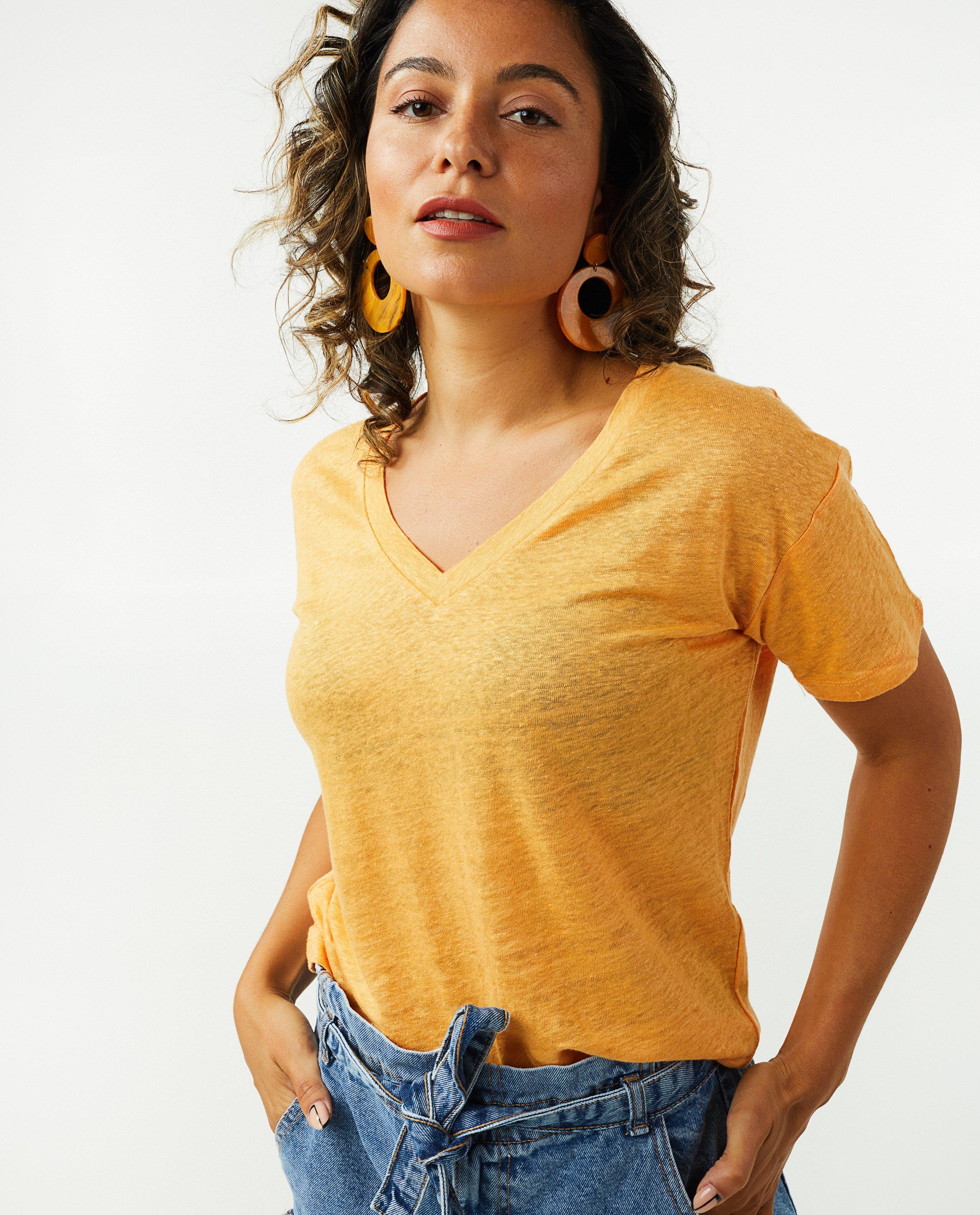 T-shirts - Oranjebruin T-shirt met v-hals