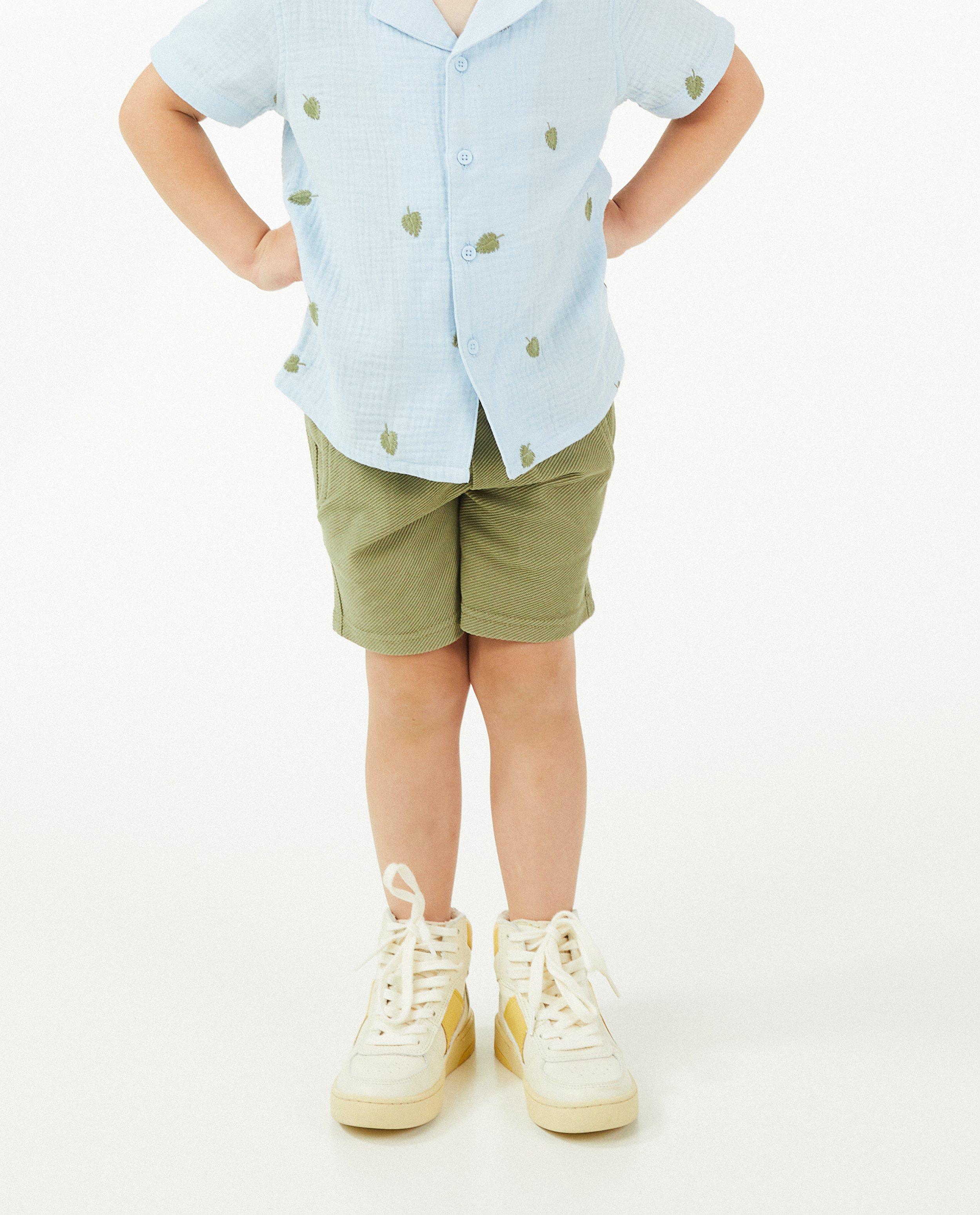 Shorts - Short vert à motif côtelé, 2-7 ans