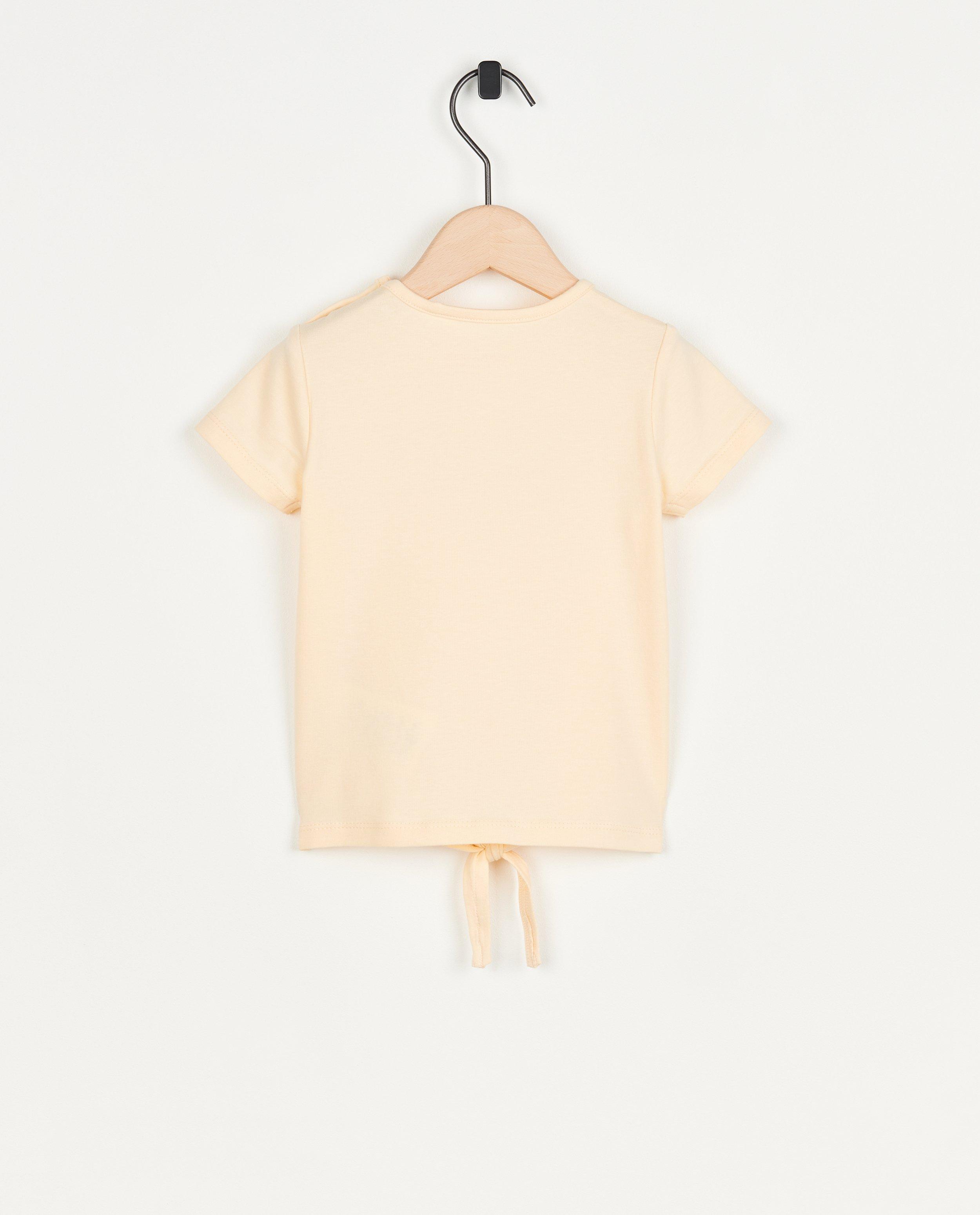 T-shirts - T-shirt avec une libellule