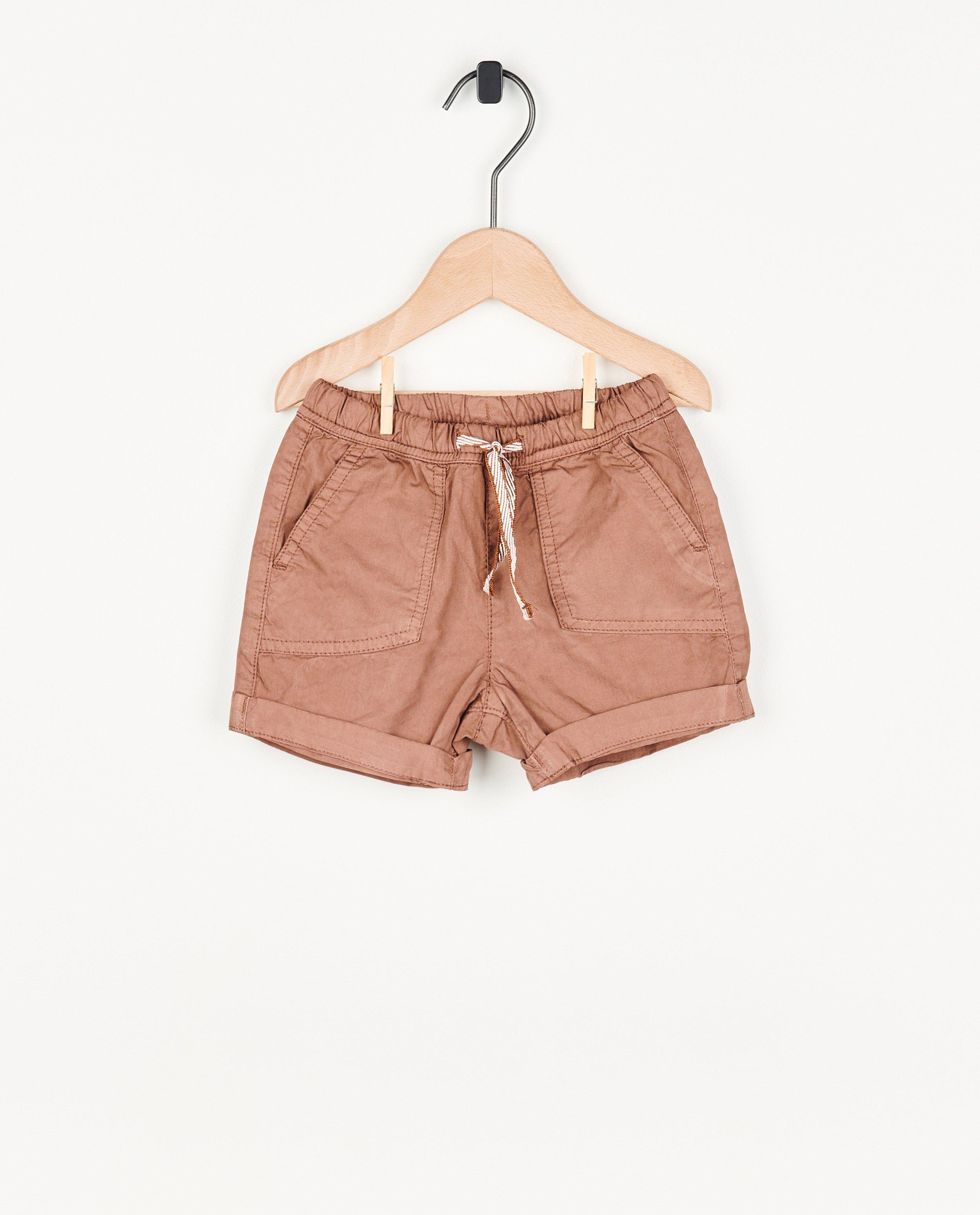 Bruine short van biokatoen - null - Cuddles and Smiles