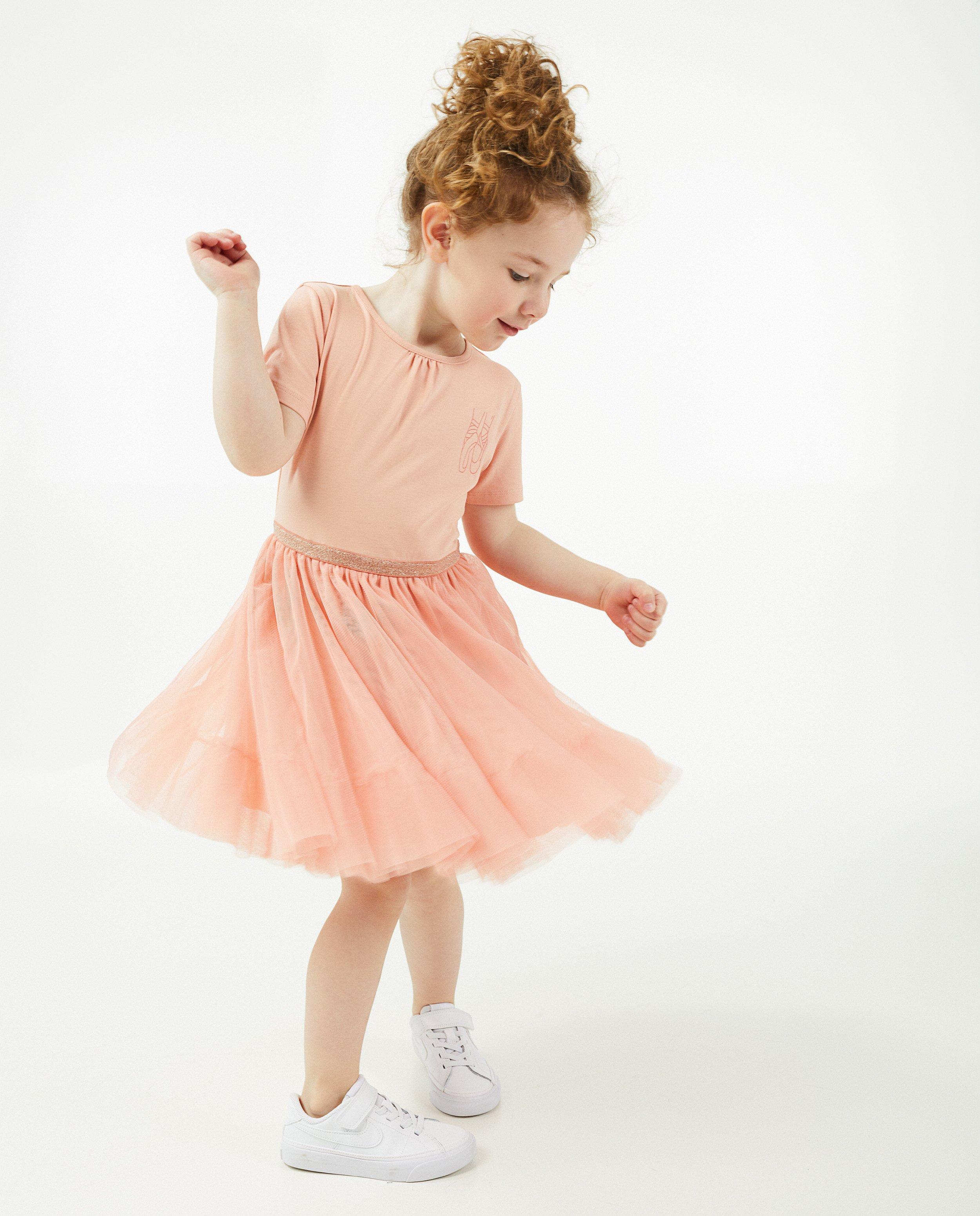 Robes - Robe rose avec jupe en tulle