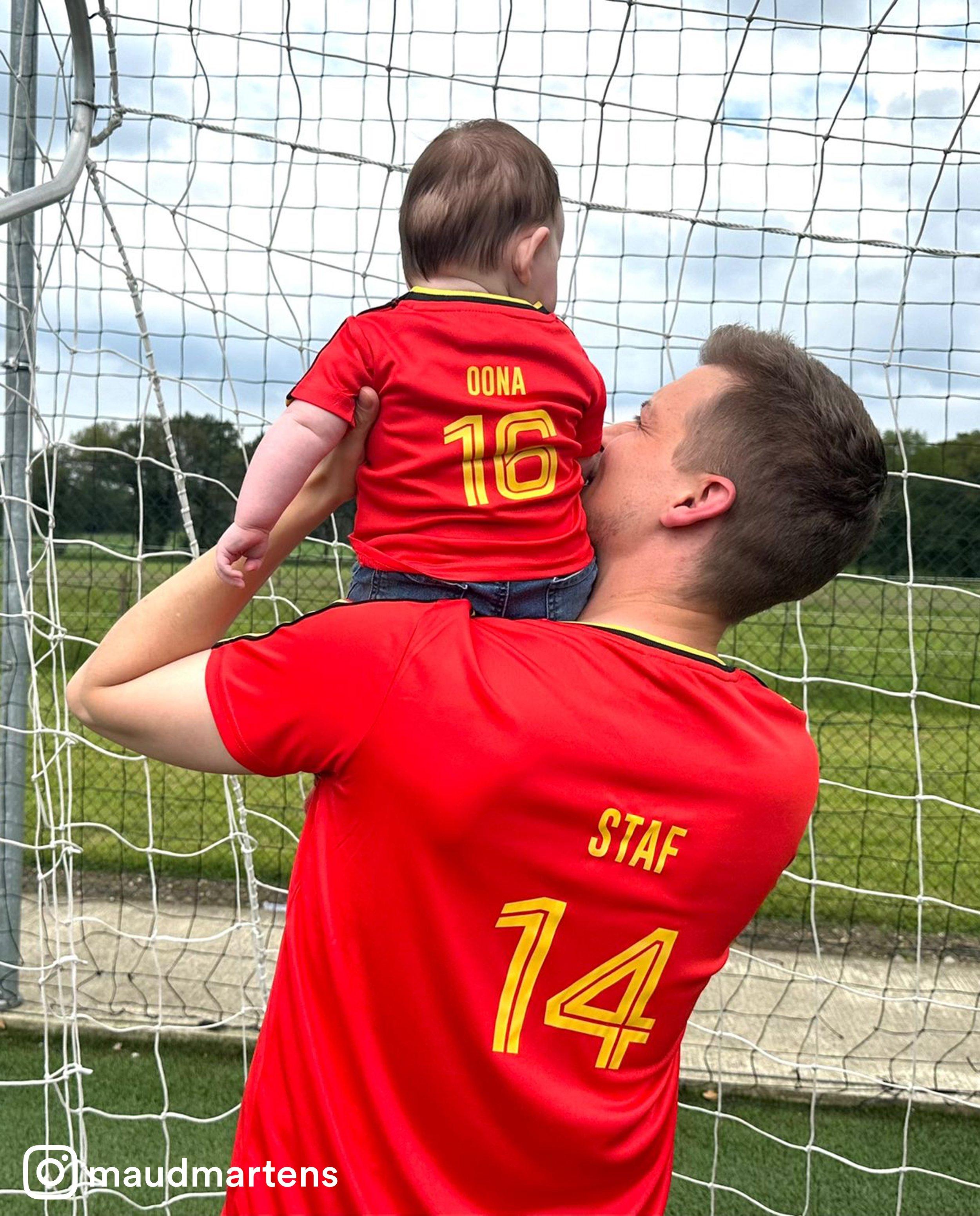 T-shirts - Personaliseerbaar voetbalshirt, baby