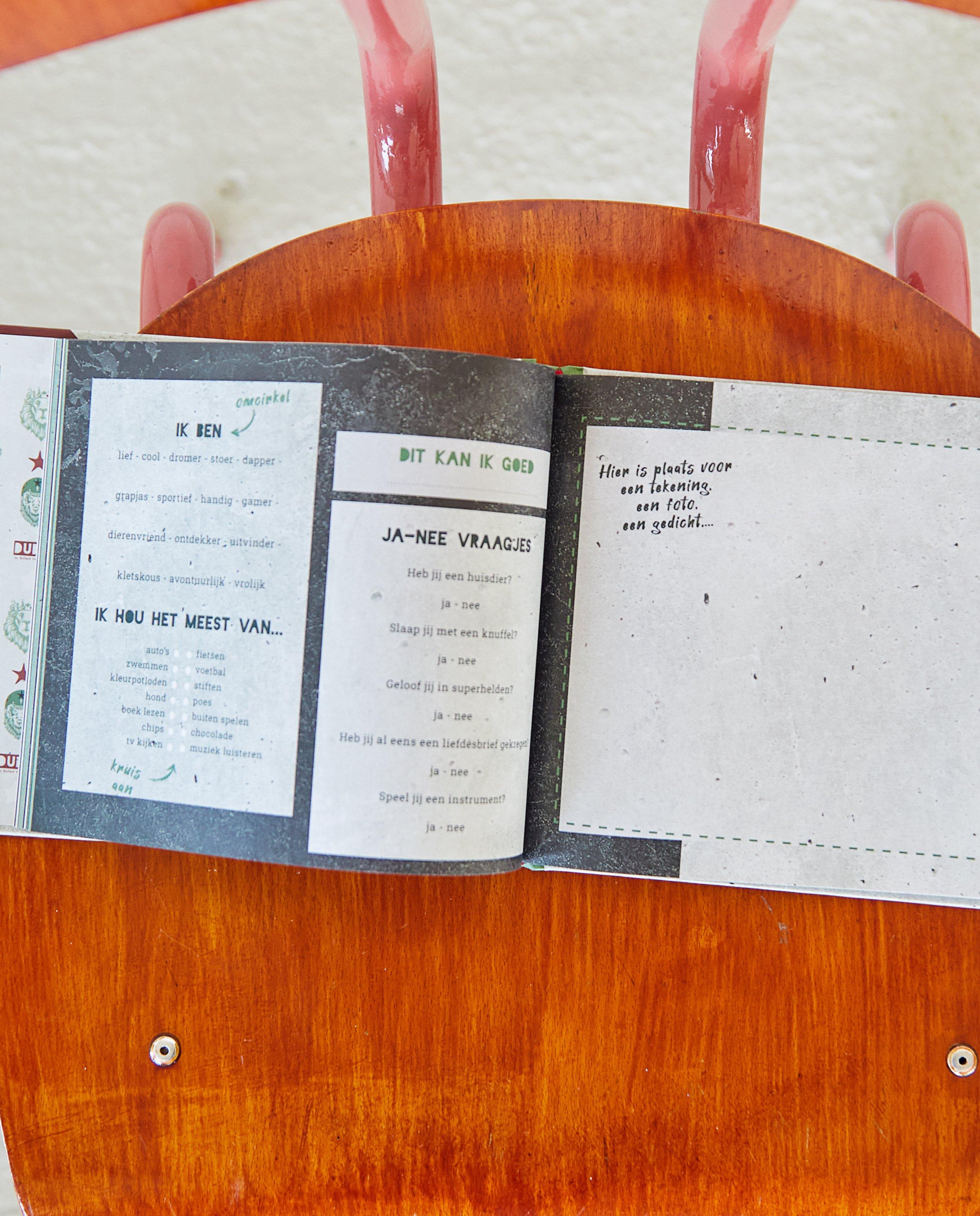 Gadgets - Vriendenboek wolf Enfant Terrible