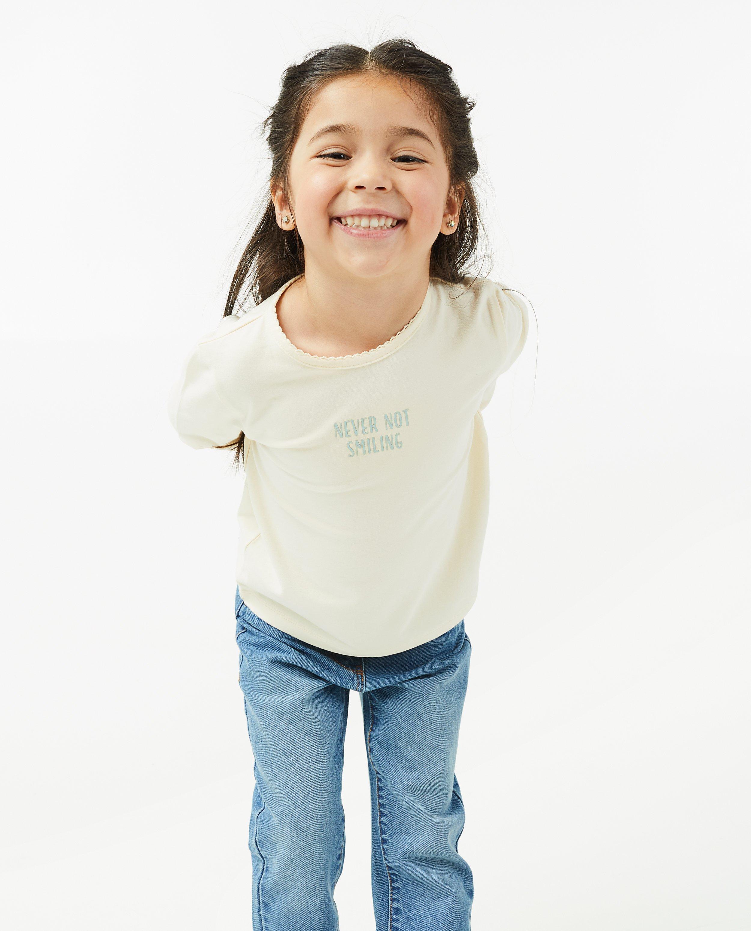 T-shirts - Offwhite longsleeve met opschrift
