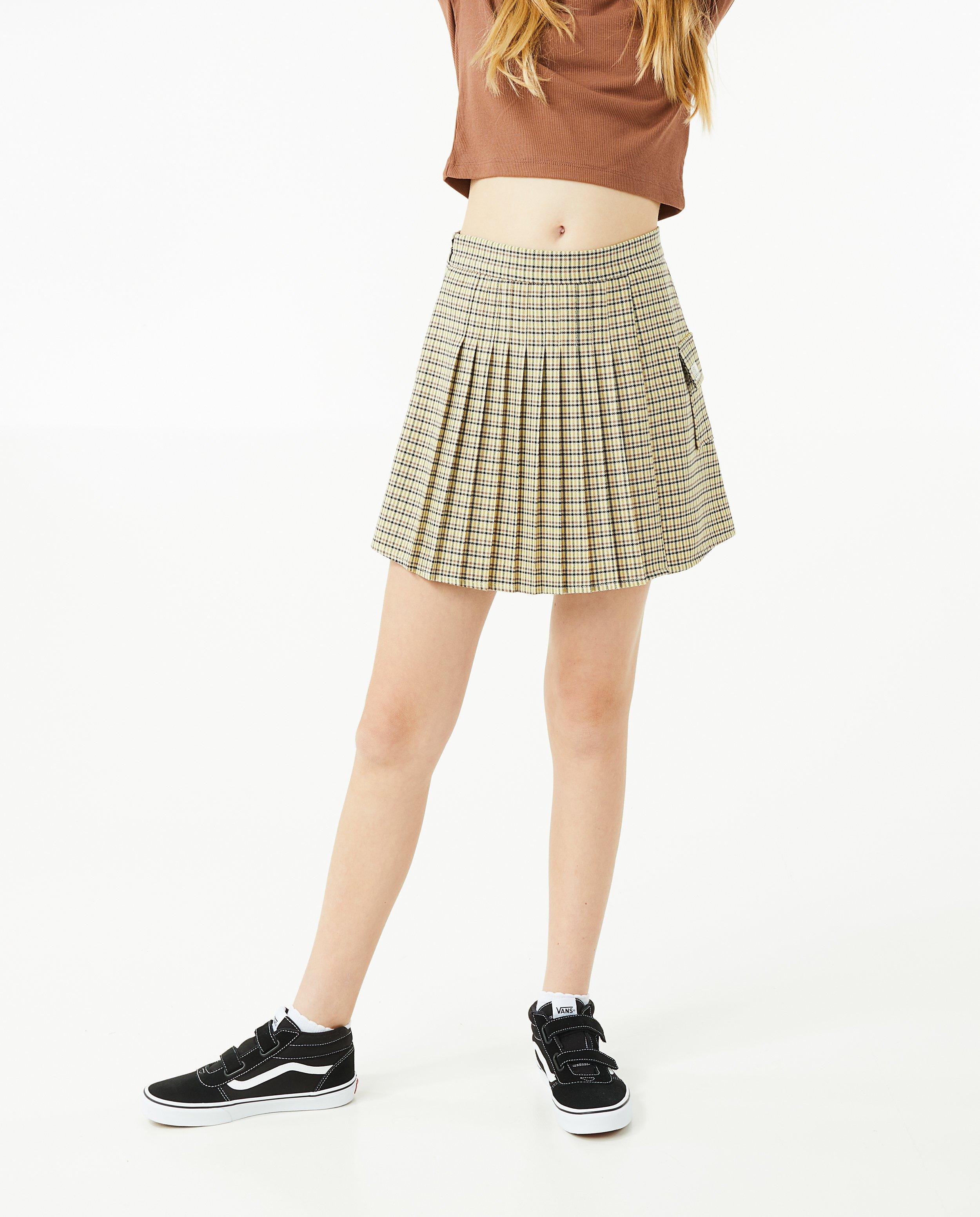 Jupe pliss&eacute;e &agrave; carreaux avec poche &agrave; rabat - D&eacute;tails du produit - brun - image num&eacute;ro 2