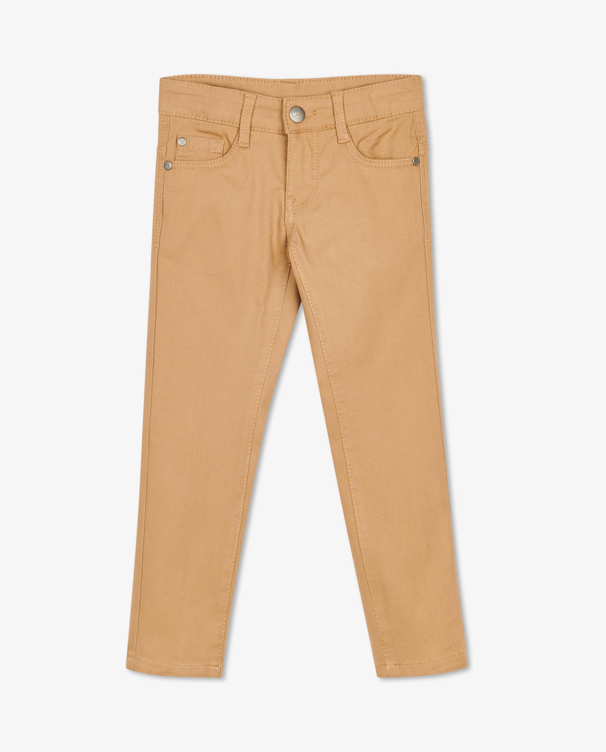 Bruine Slim Fit Broek Simon 2 7 Jaar schattige-jonge-vrouw-slaapt-in-bed-ze-heeft-een-mooie-donkere-huid