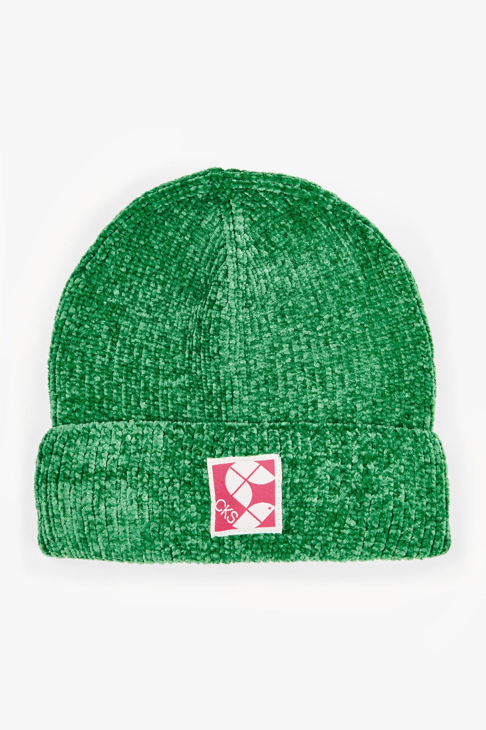Breigoed - Groene muts van chenille garen