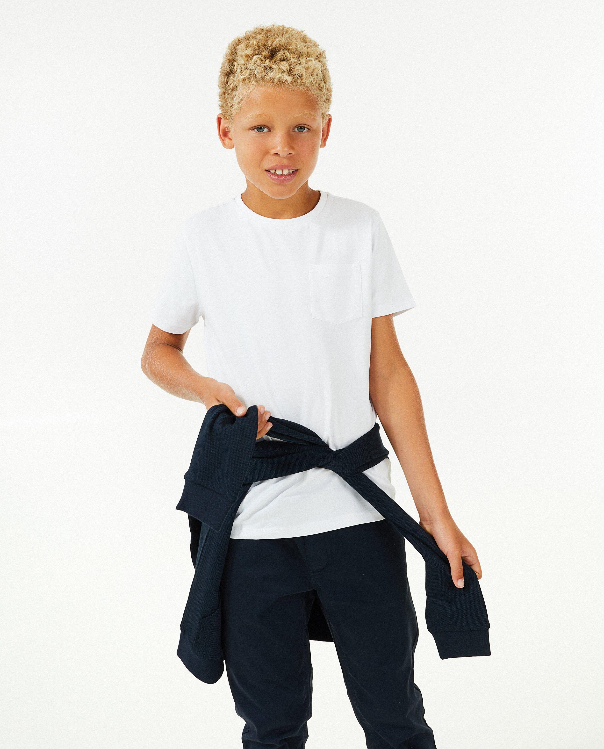 T-shirts - Donkerblauw T-shirt met borstzak