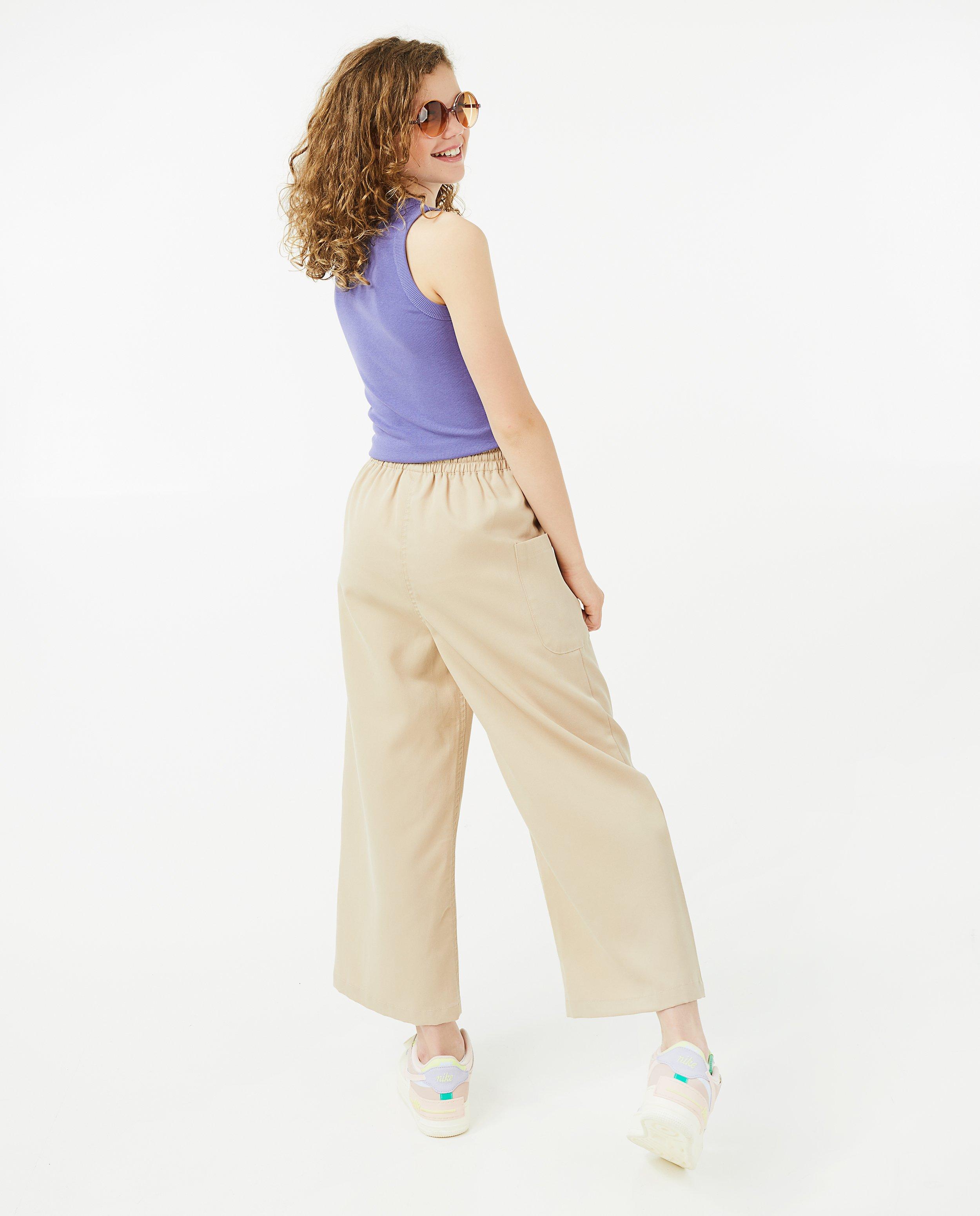 T-shirts - Witte top met borduursel